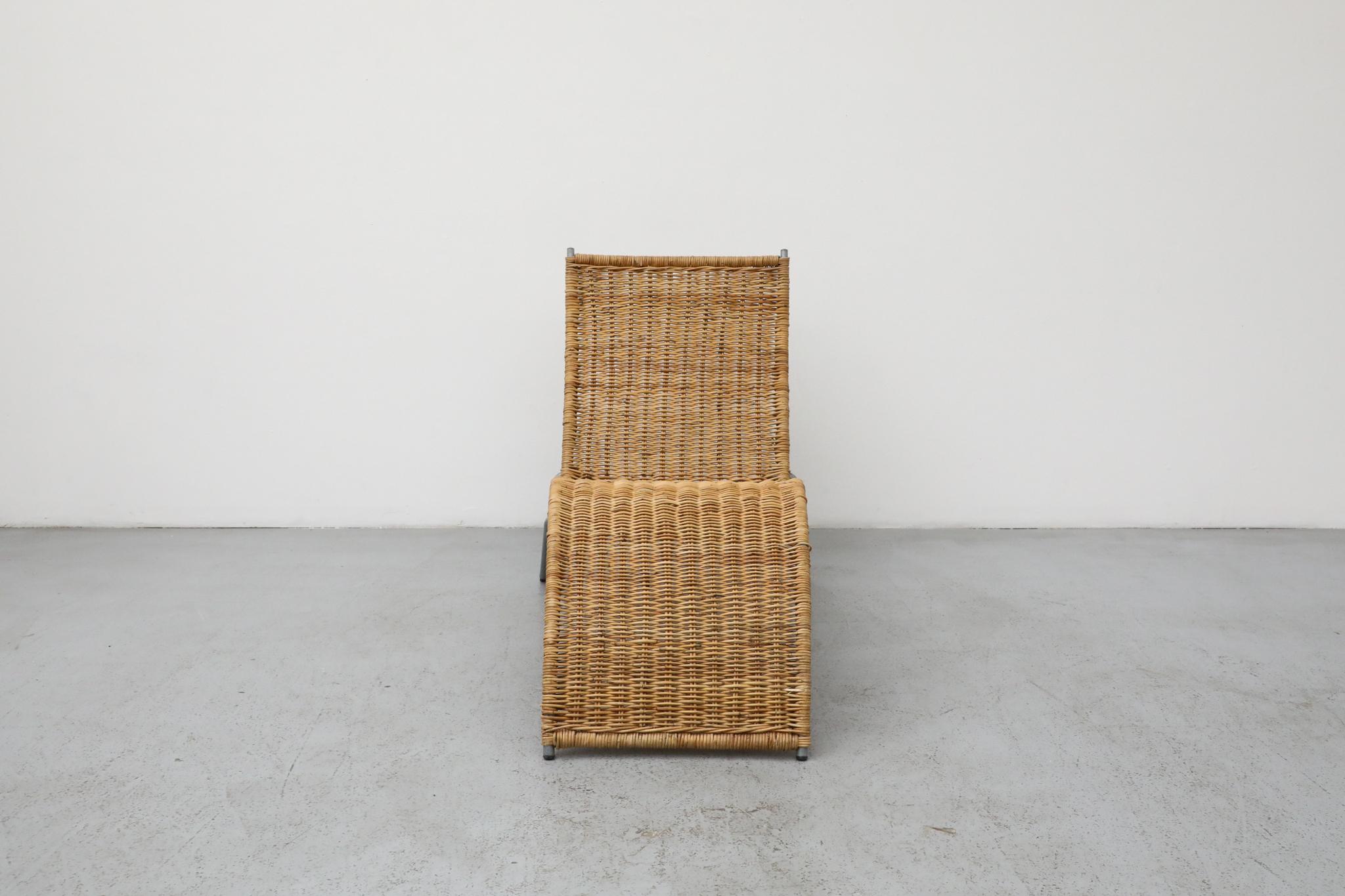 Organic Modern Karl Malmvall Curved Rattan Chaise, Dirk Sliedregt Style, Sweden 2005 For Sale