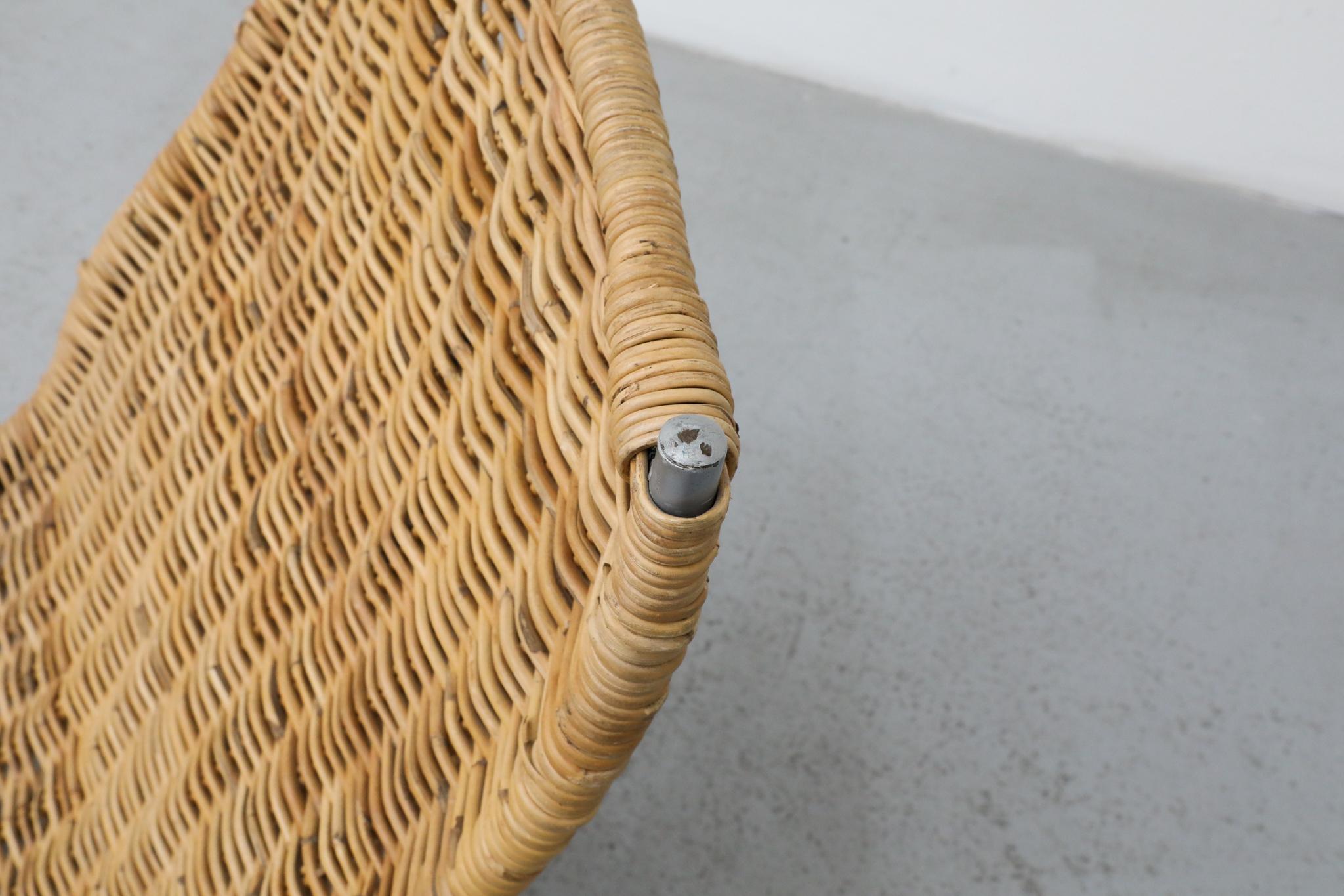 Karl Malmvall Curved Rattan Chaise, Dirk Sliedregt Style, Sweden 2005 For Sale 8