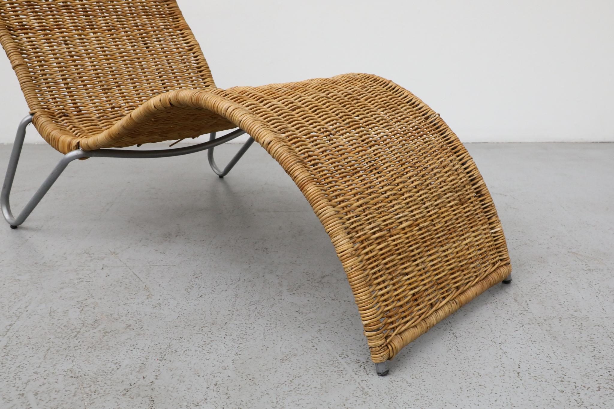 Karl Malmvall Curved Rattan Chaise, Dirk Sliedregt Style, Sweden 2005 For Sale 5