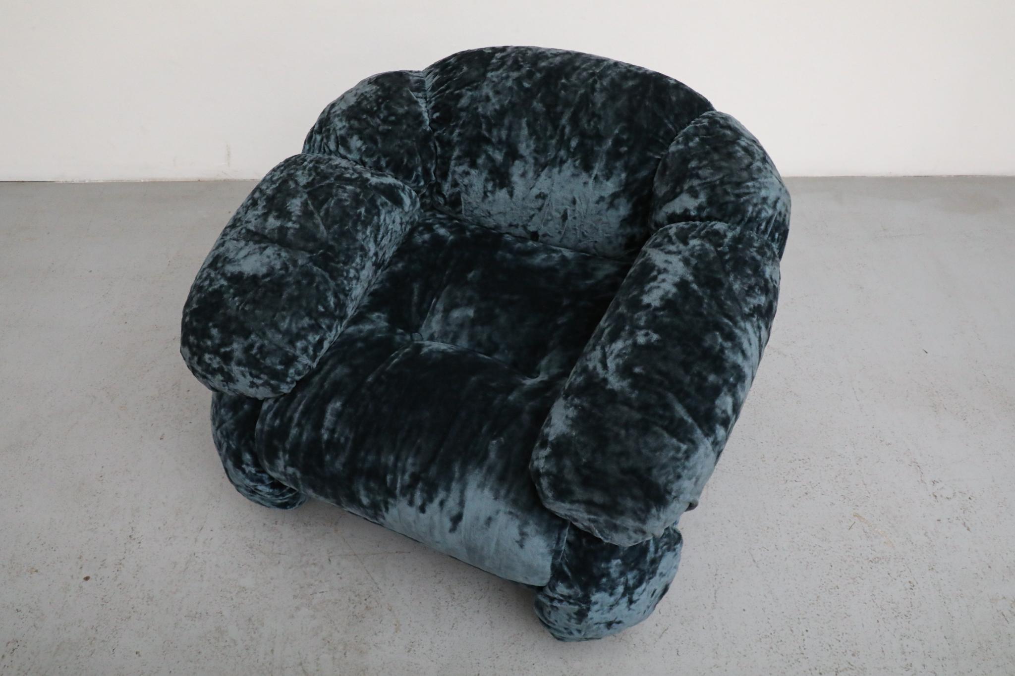 Paar Adriano Piazzesi Space Age Lounge Chairs, Blauer Samt, Italien 1970er im Angebot 10