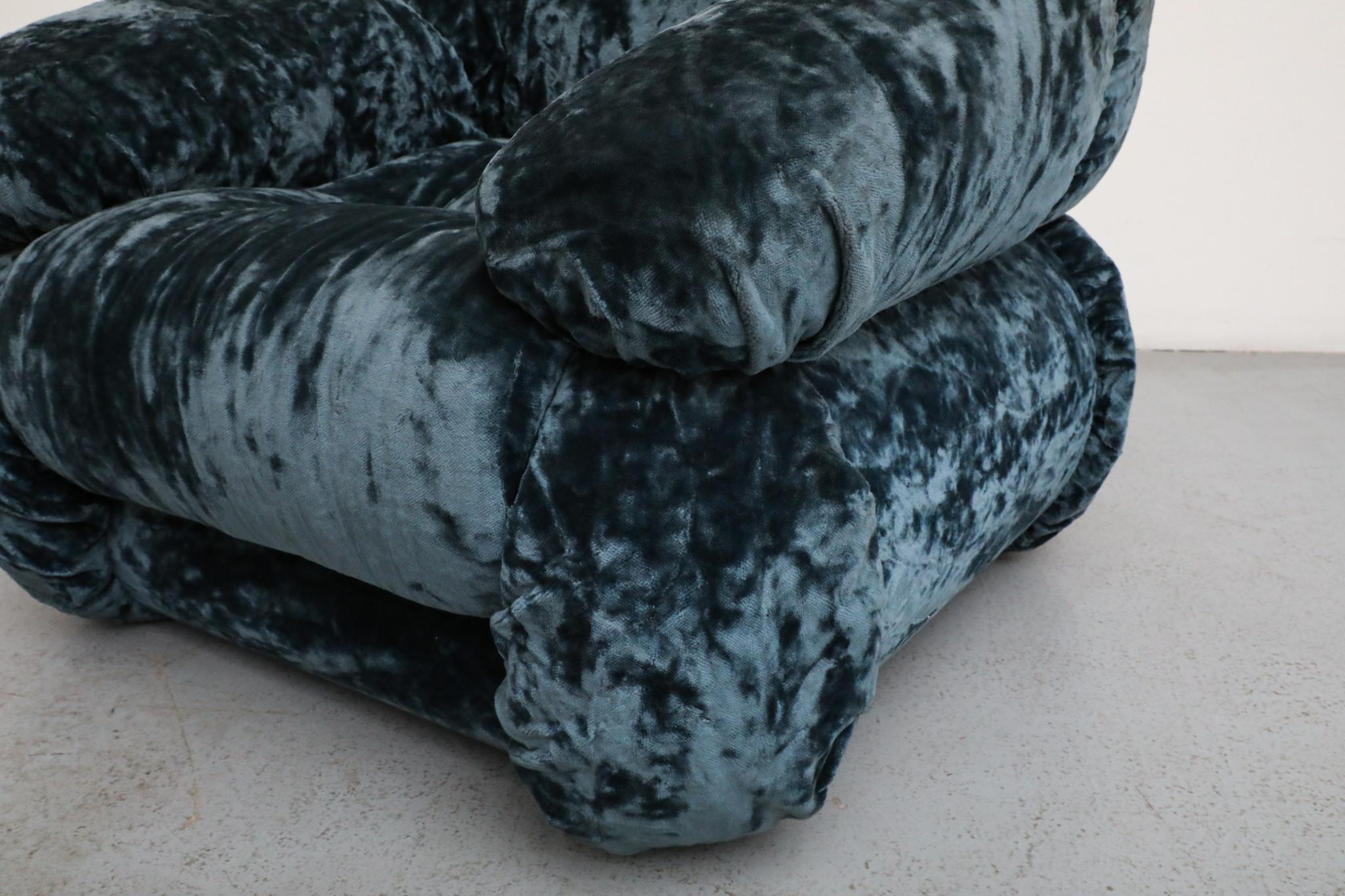 Paar Adriano Piazzesi Space Age Lounge Chairs, Blauer Samt, Italien 1970er im Angebot 12