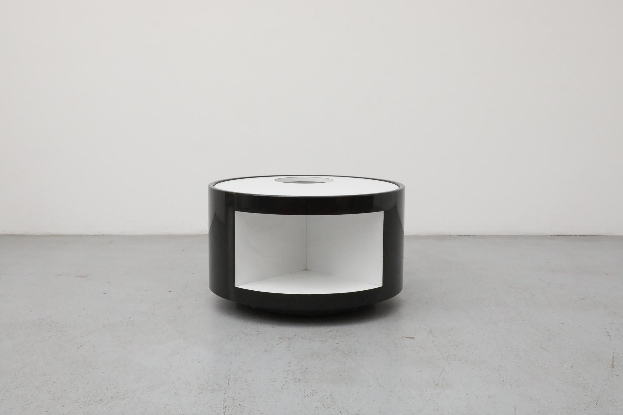Italian Space Age Black and White Rolling Bar Cart and Side Table, Circa 1980s For Sale 2