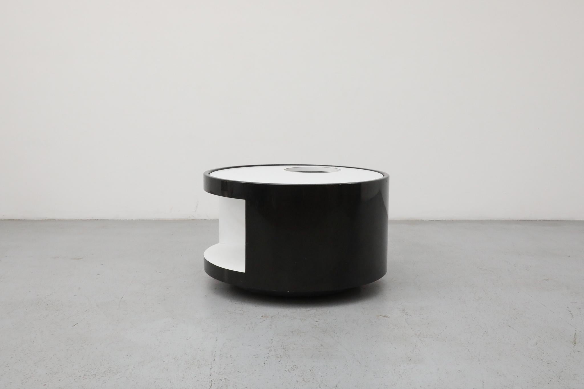Late 20th Century Italian Space Age Black and White Rolling Bar Cart and Side Table, Circa 1980s For Sale