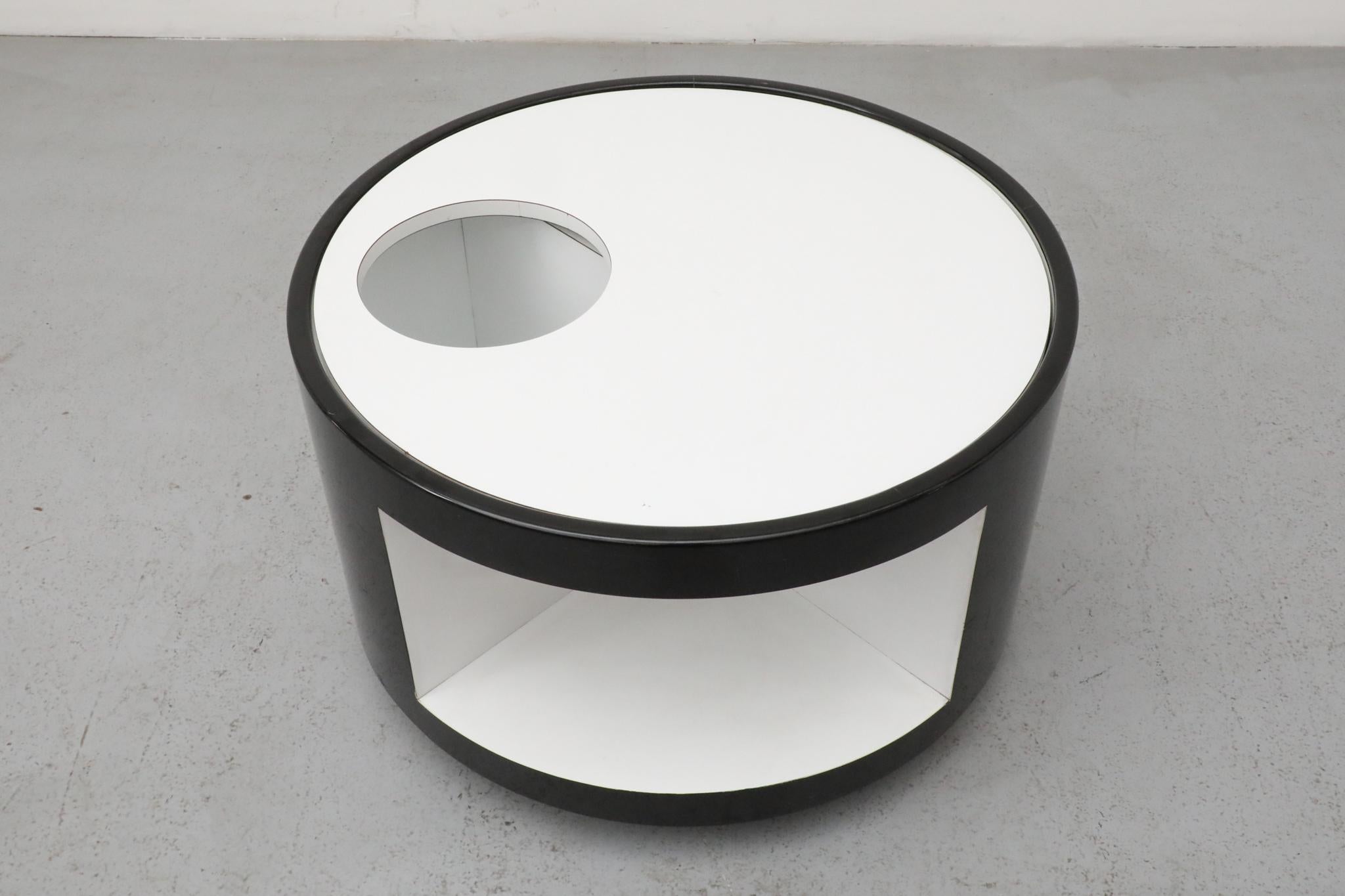 Italian Space Age Black and White Rolling Bar Cart and Side Table, Circa 1980s For Sale 7