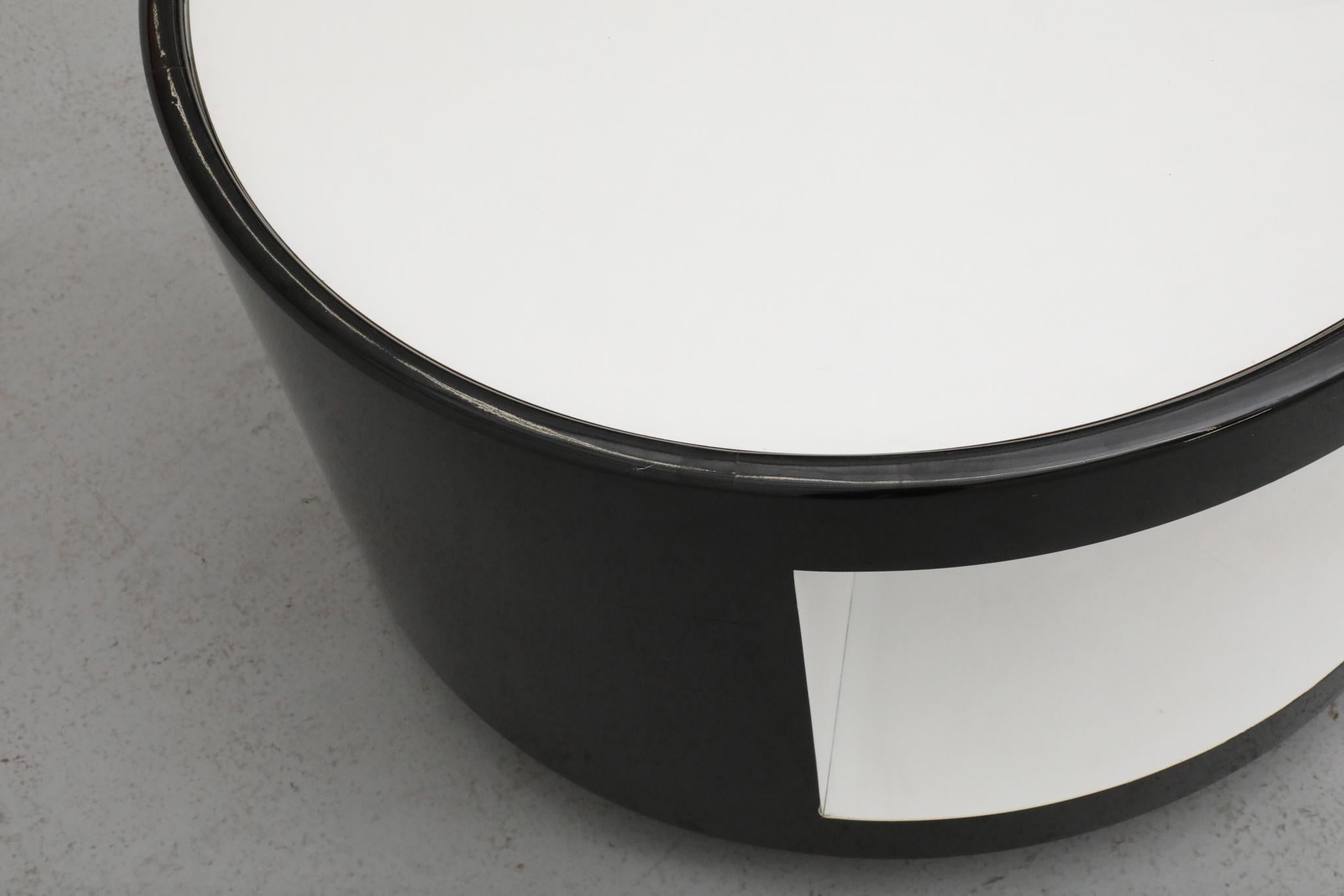 Italian Space Age Black and White Rolling Bar Cart and Side Table, Circa 1980s For Sale 11