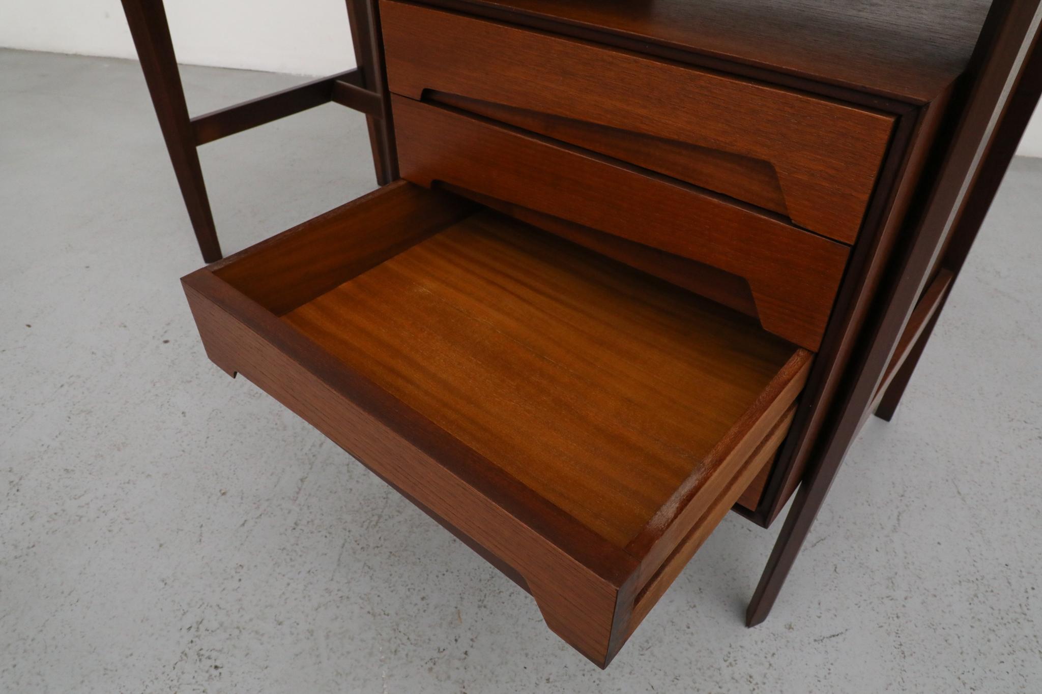 Palutari Teak Desk/Vanity for Dassi, Gio Ponti Style, Mid-Century For Sale 4