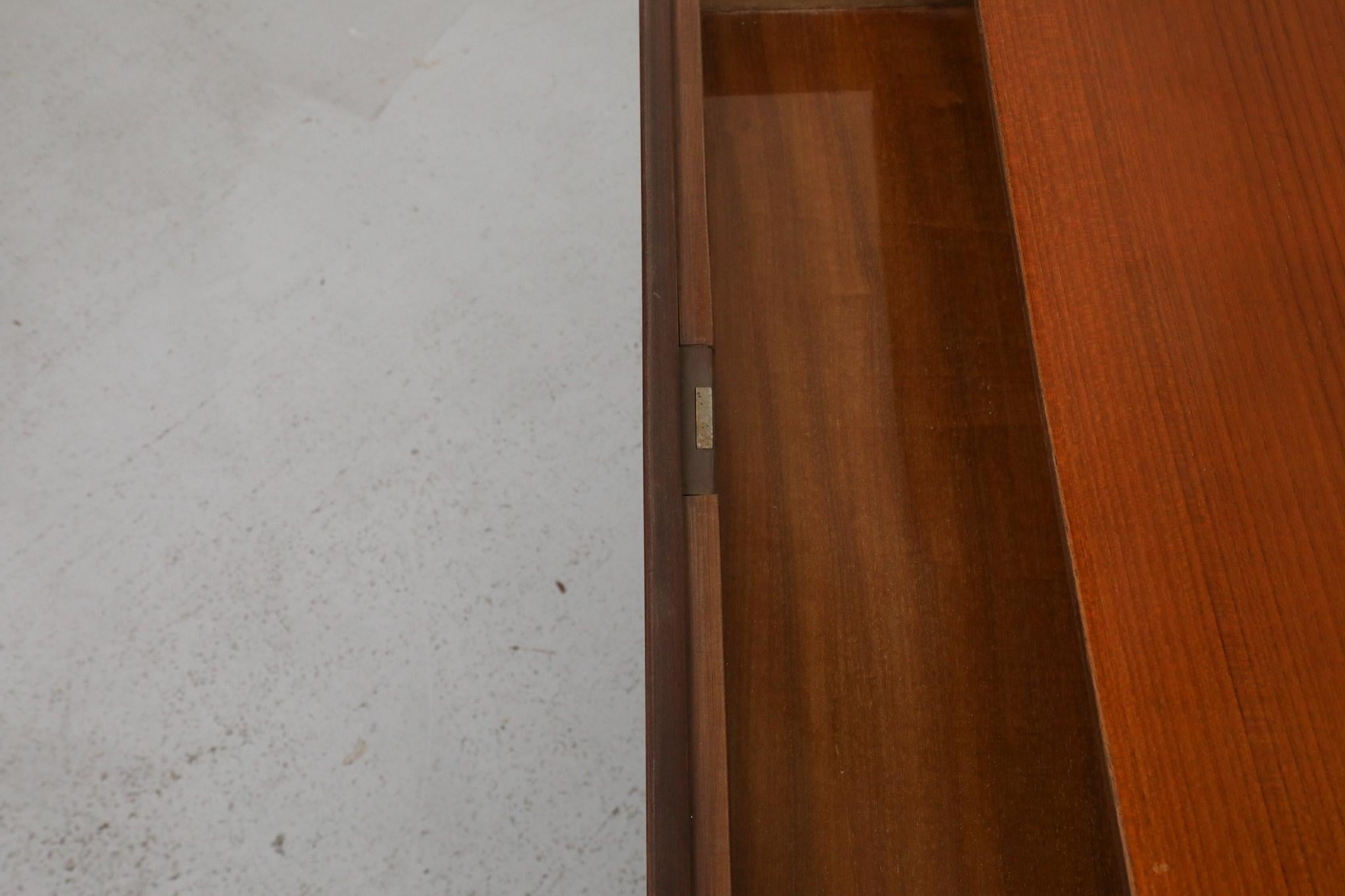 Palutari Teak Desk/Vanity for Dassi, Gio Ponti Style, Mid-Century For Sale 8