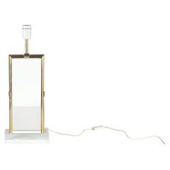 Lampe de table en Lucite et laiton, style Maison Jansen, des années 1970