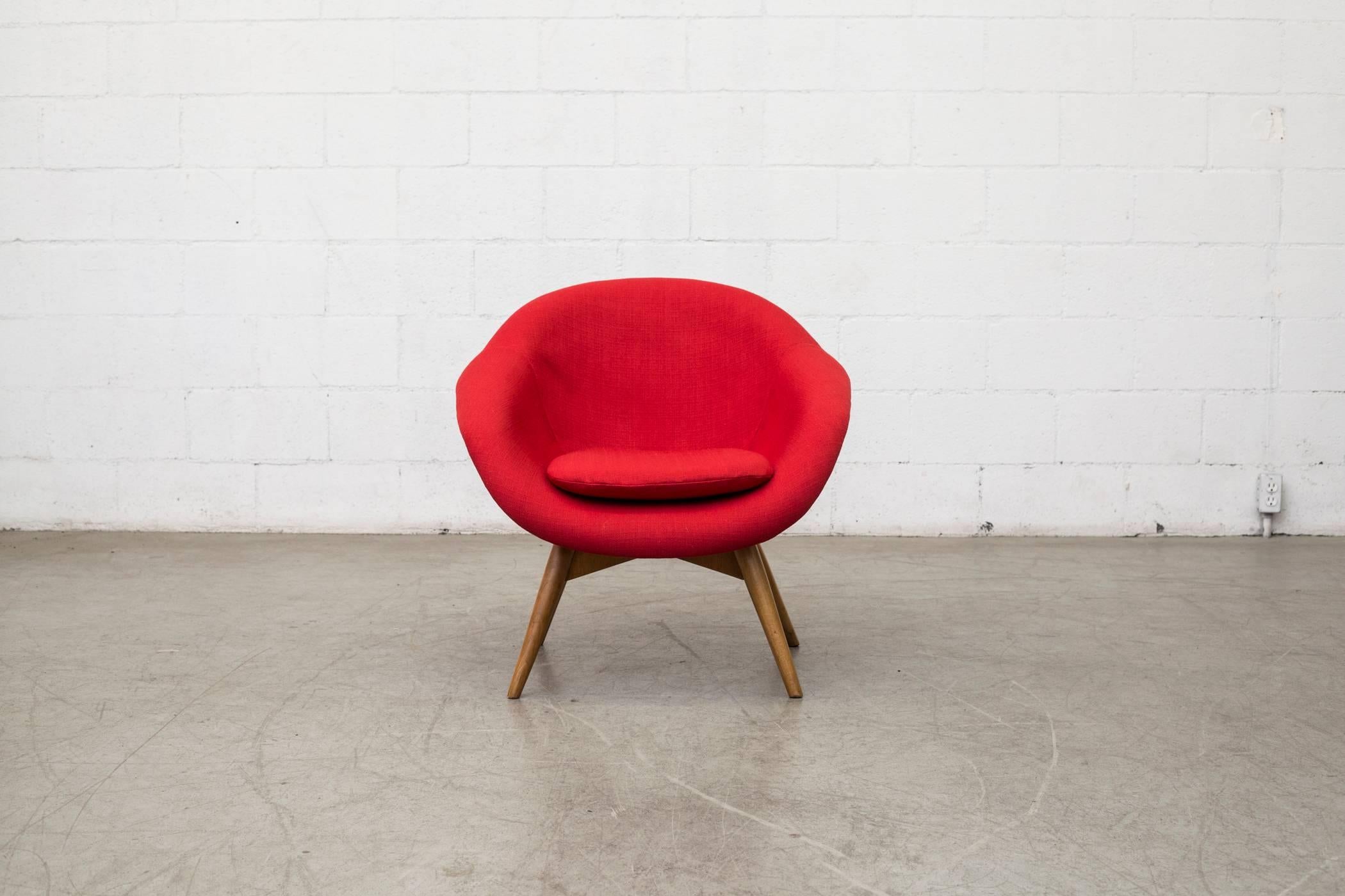 Mod Saarinen style bucket lounge chair by Miroslav Navratil for vertex in newly upholstered in red. Birch legs and frame in good original condition, other similar styles available.