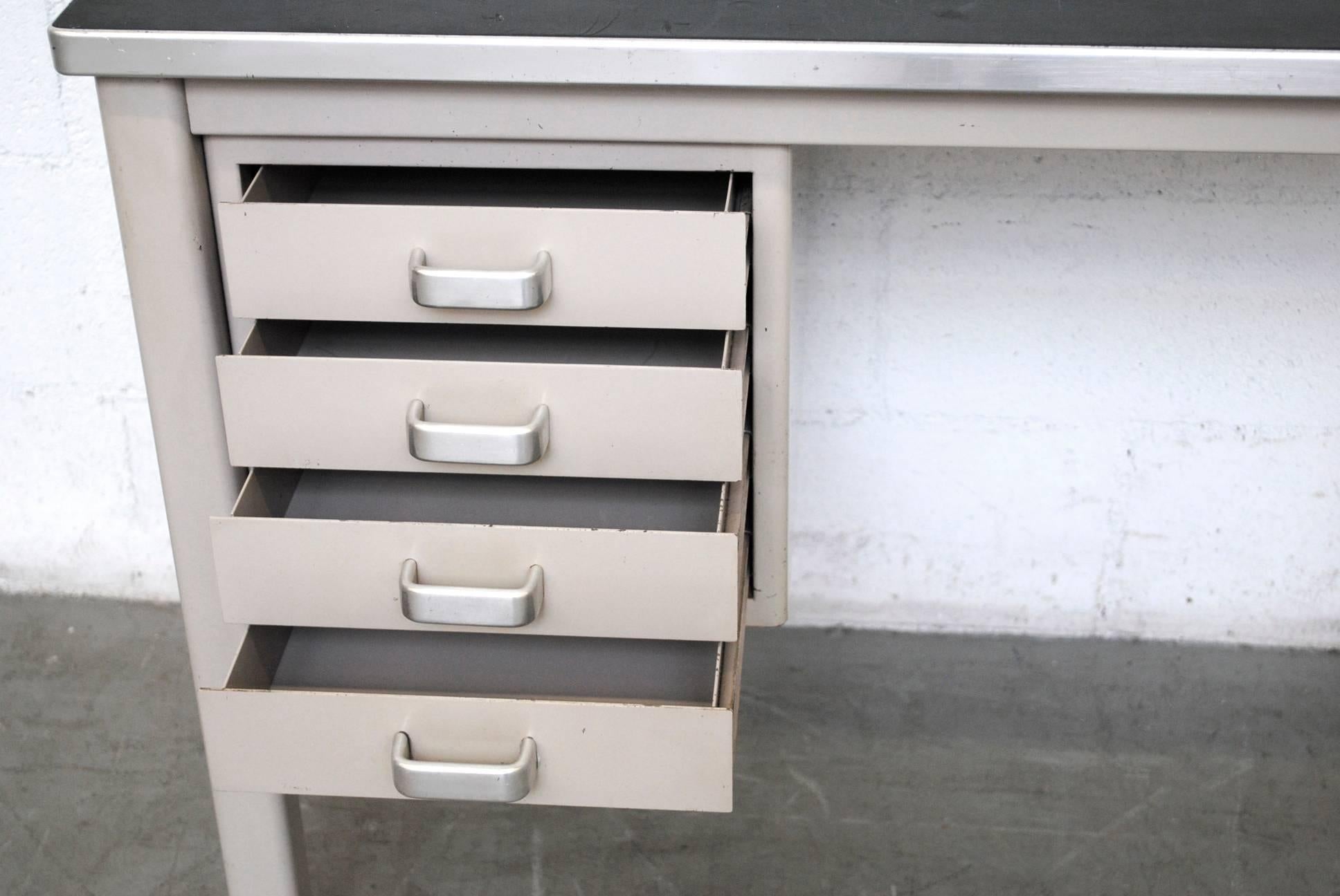 vanity table
