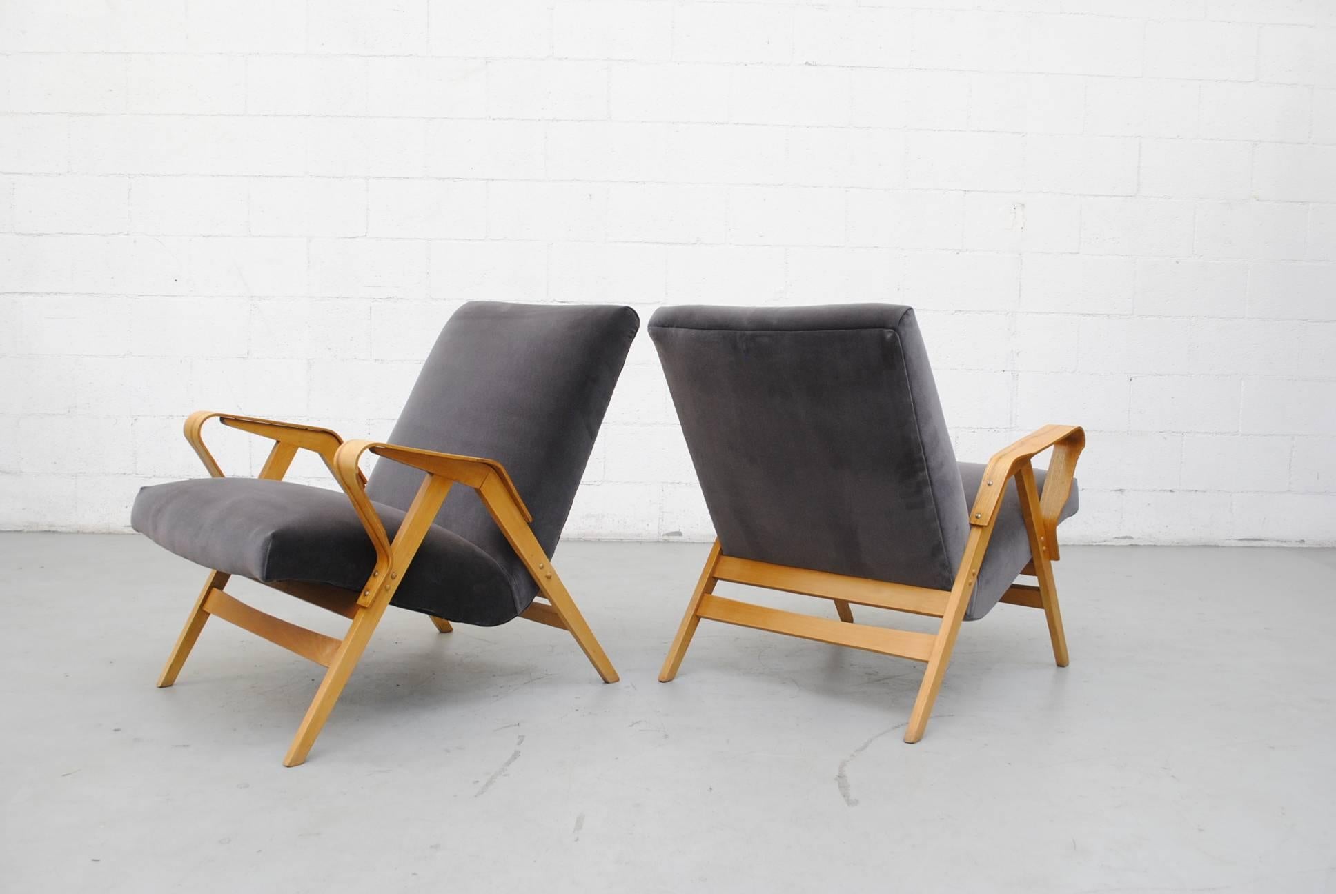 Mid-Century Modern Pair of Czech Tatra Bent Plywood Lounge Chairs in Grey Velvet