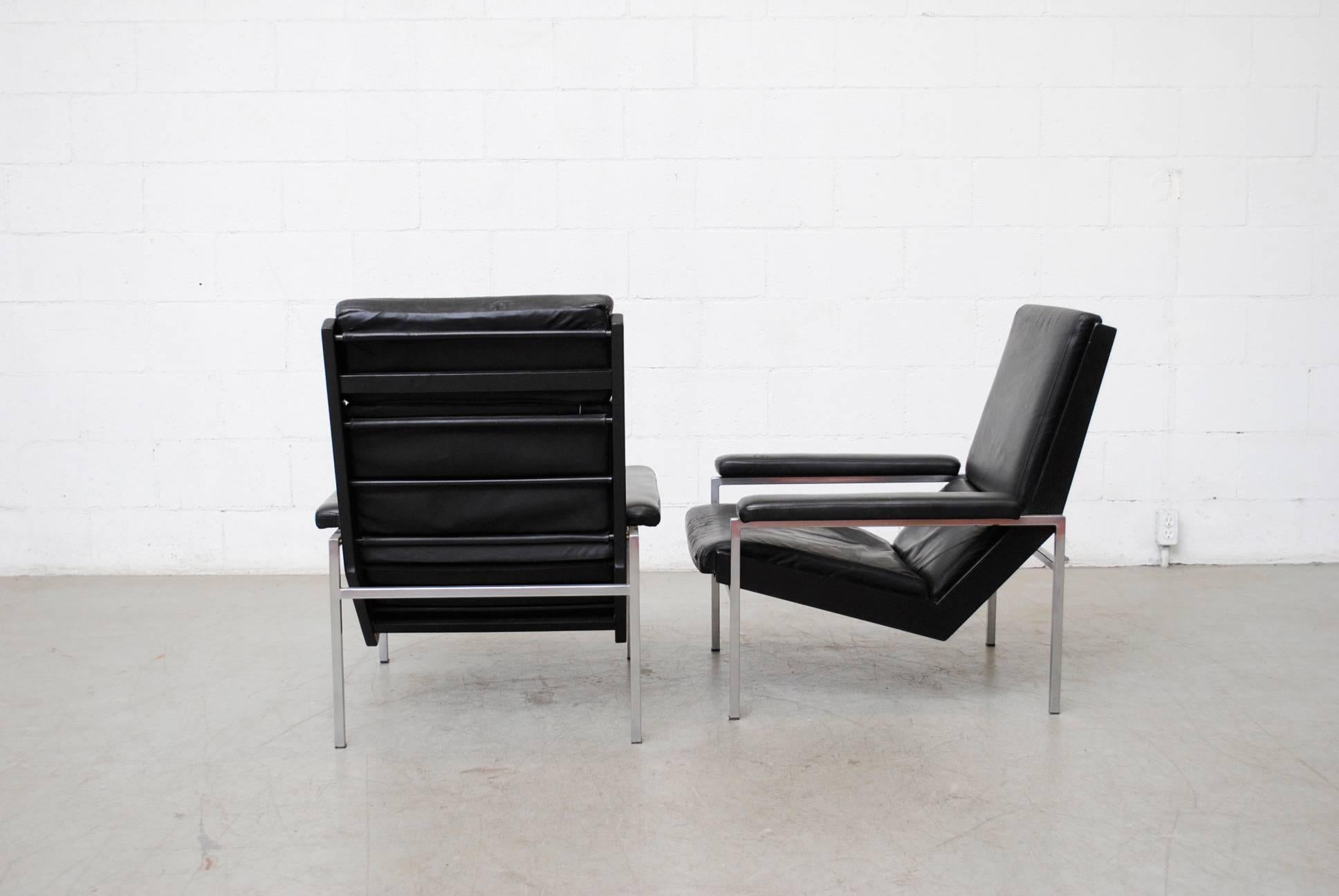Mid-Century Modern Pair of Black Leather His and Hers Robert Parry Lounge Chairs