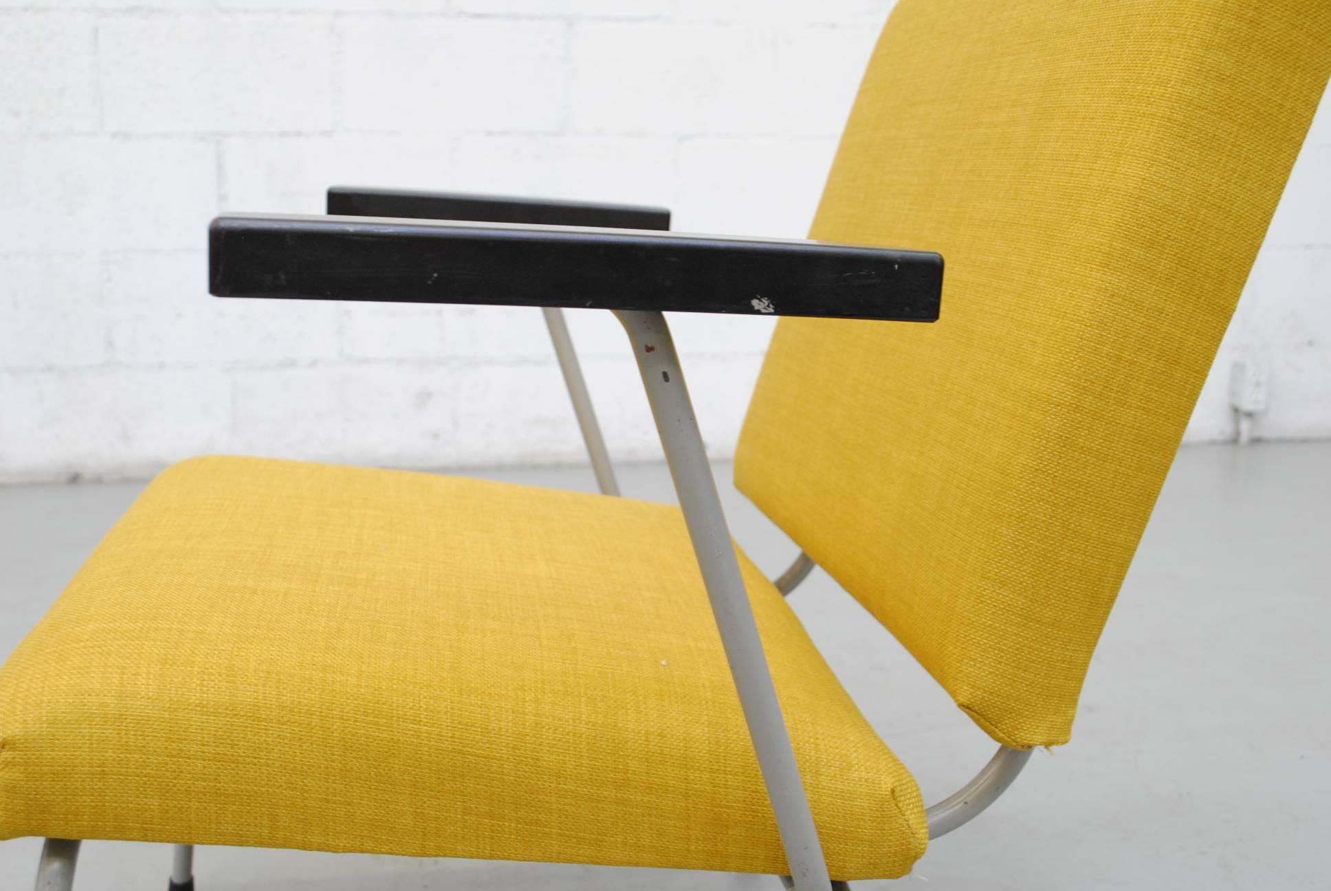 Mid-20th Century Wim Rietveld 1401 Lounge Chair for Gispen