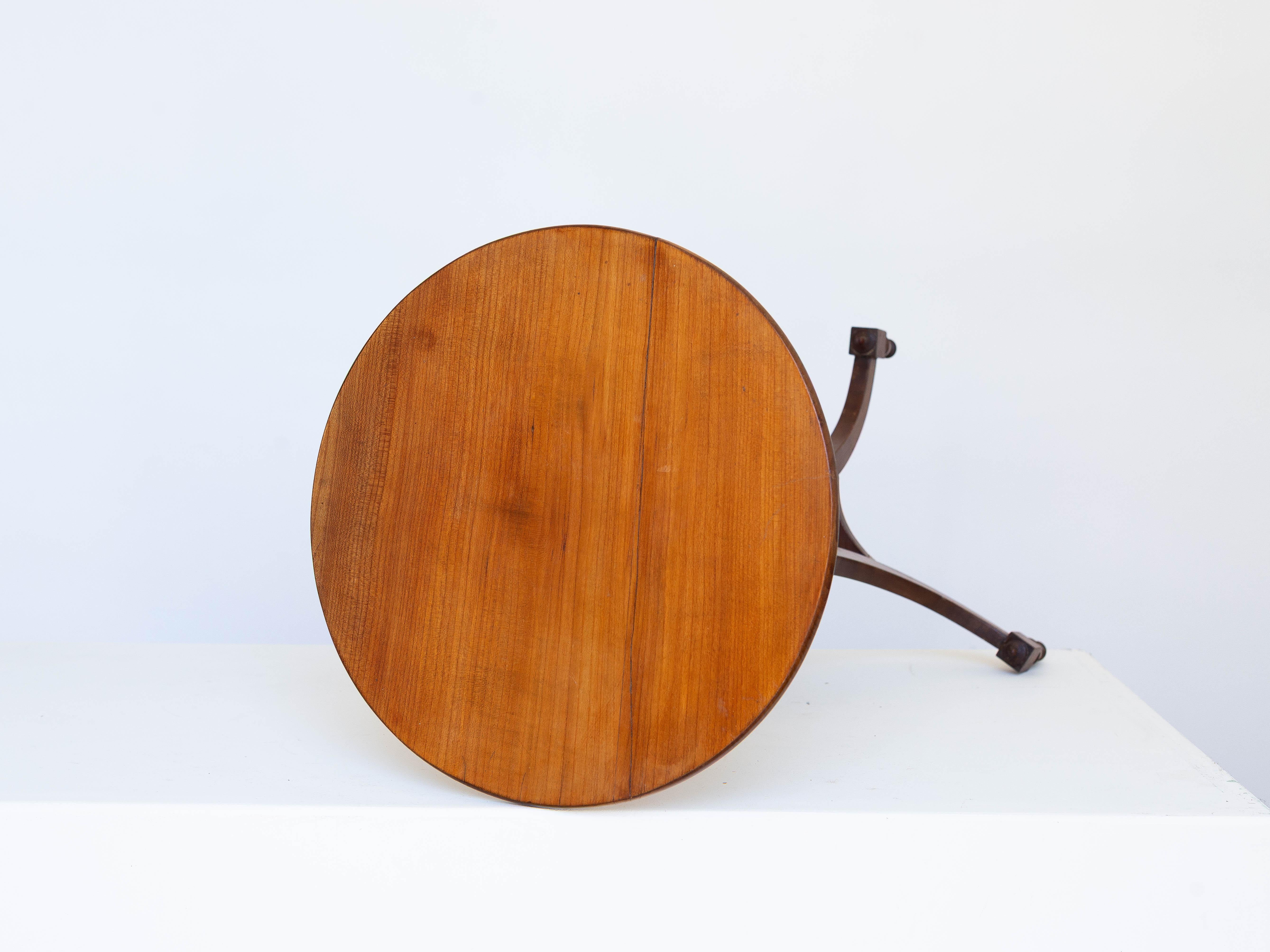 19th Century Mahogany Tripod Pedestal - Gueridon - Side Table For Sale 3