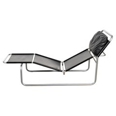 Sillón chaise longue italiano vintage LaPalma de cuero negro y cromado