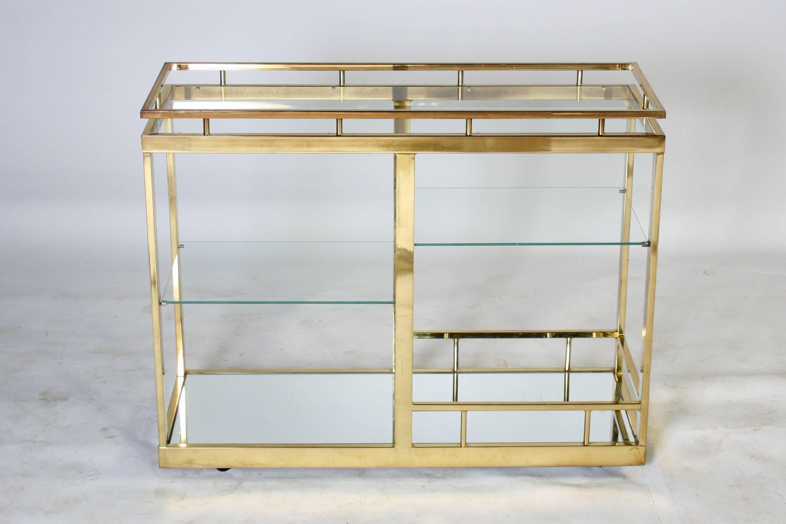Italian Brass Bar Cart, 1970s In Good Condition In Chicago, IL