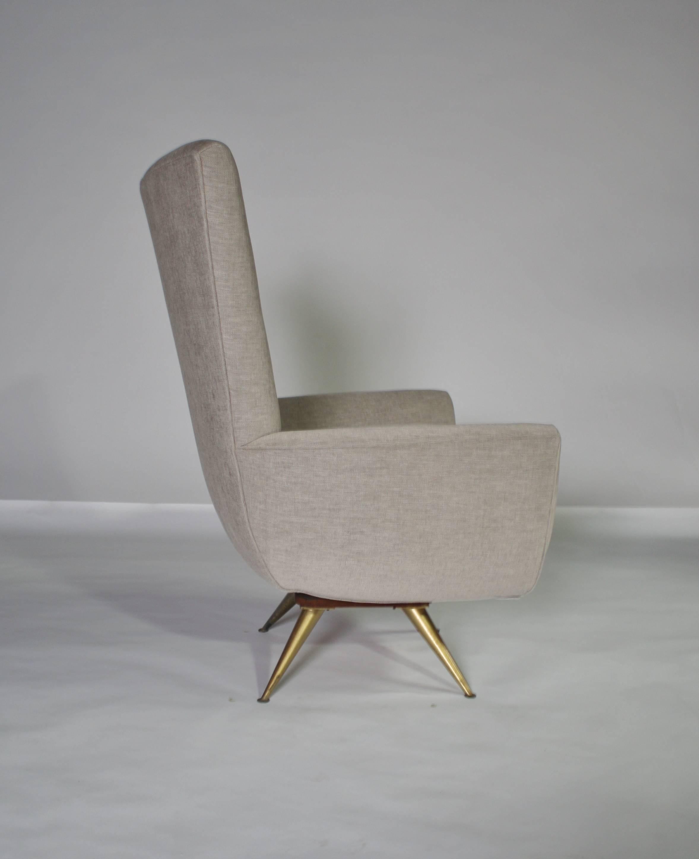 Brushed Henry Glass Swivel Lounge Chair