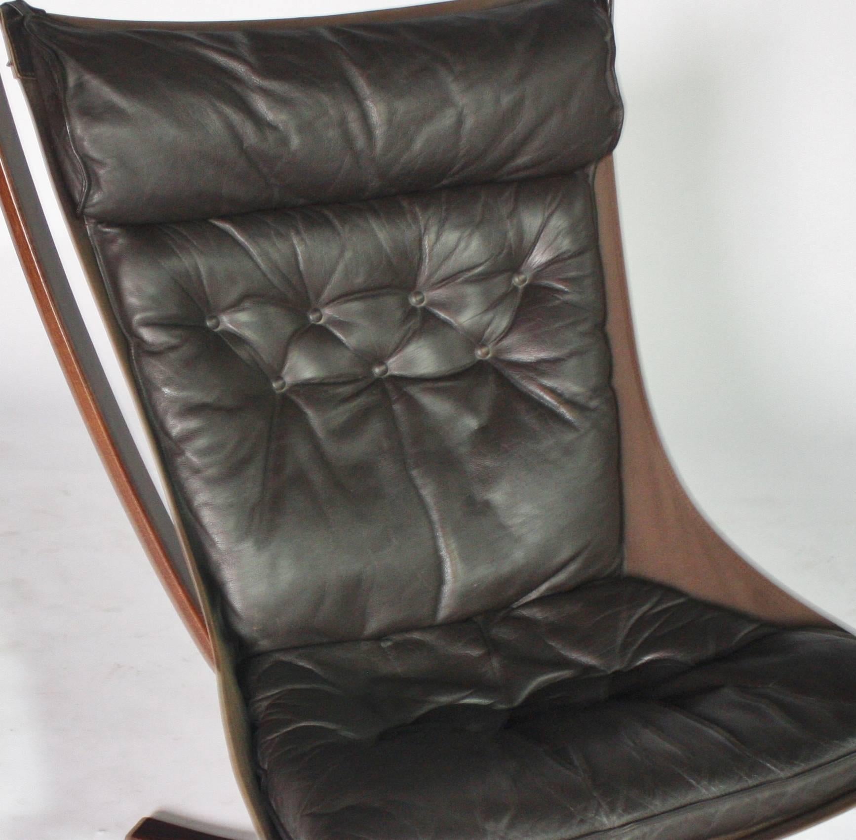 Canvas Sigurd Resell Rosewood and Leather Falcon Chair