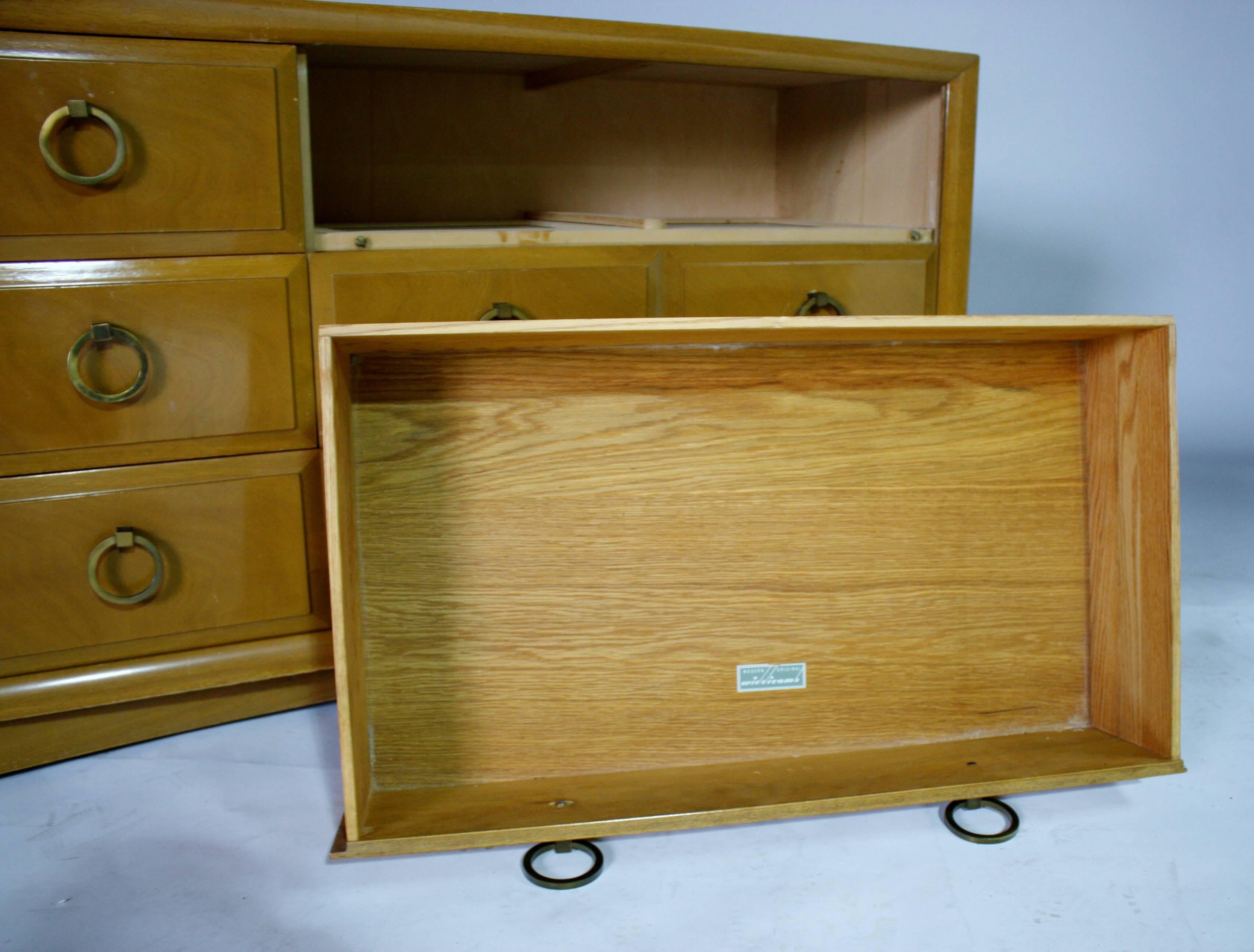 T.H. Robsjohn-Gibbings Five-Drawer Dresser In Excellent Condition In Chicago, IL