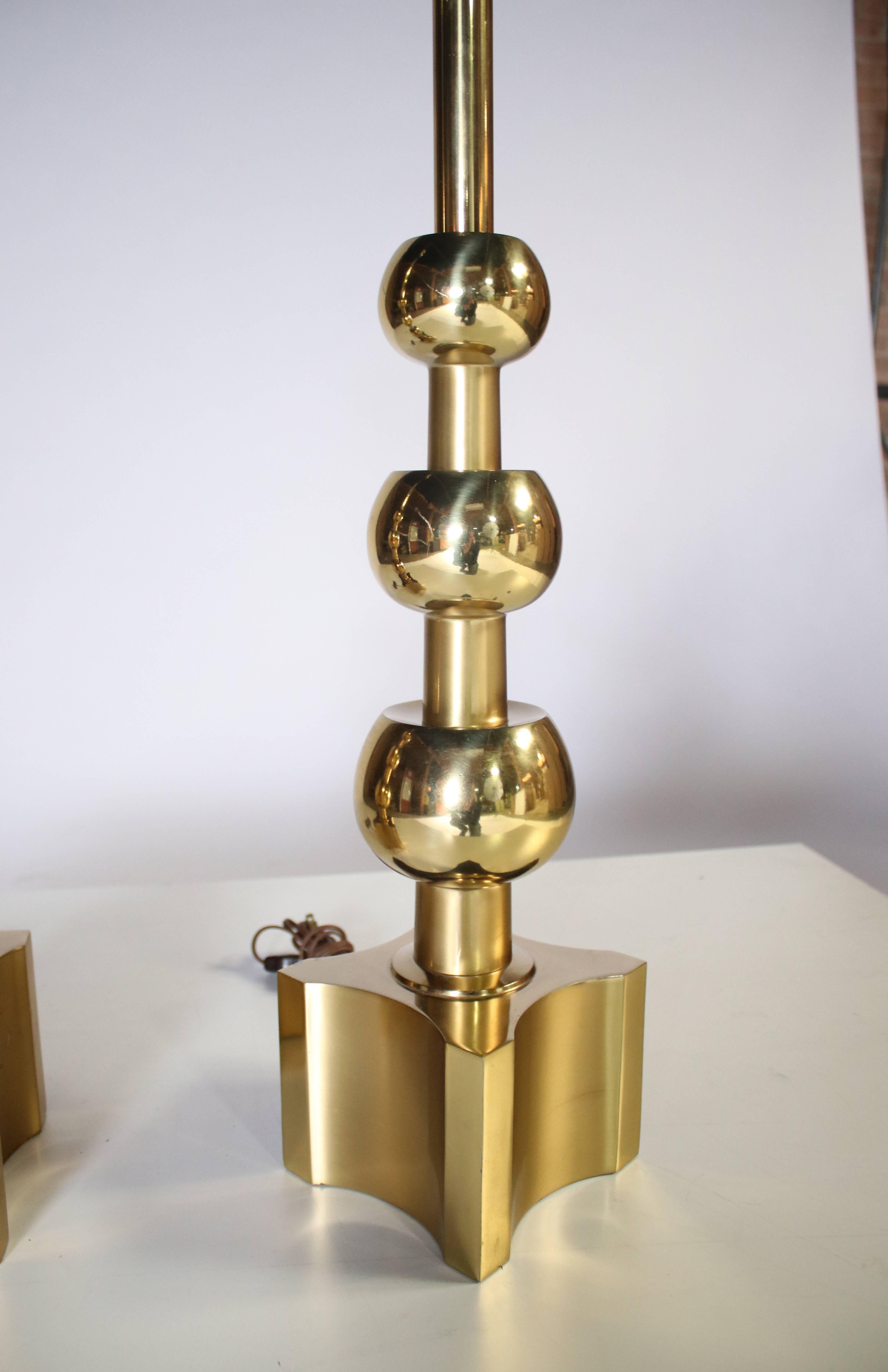 Pair of Brass Stacked Orb Tables Lamps by Stiffel In Excellent Condition In Chicago, IL