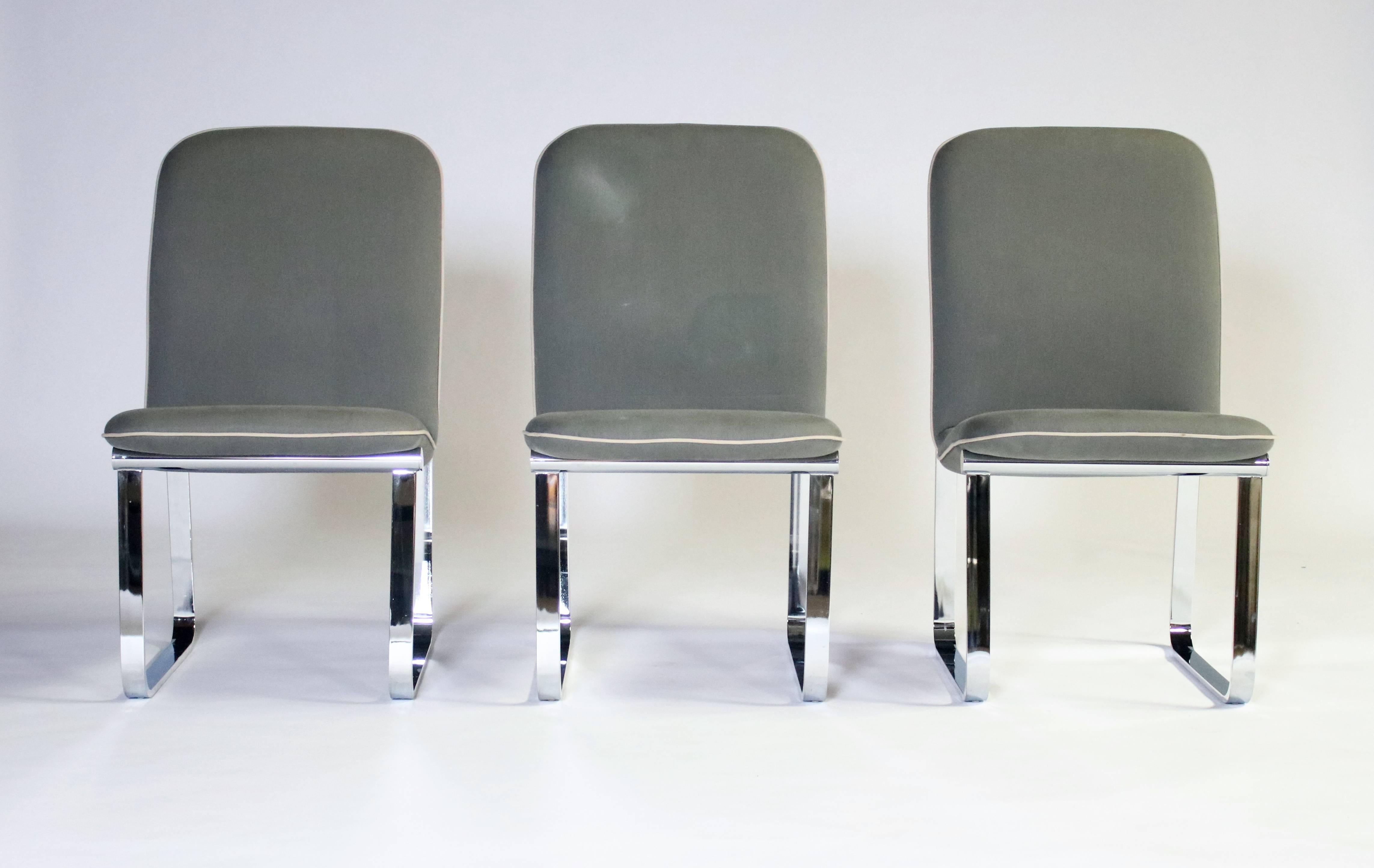 Mid-Century Modern Chaises à manger Design Institute of America, ensemble de trois pièces en vente