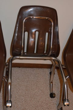 Desk Chairs Set of Four with Chrome Legs and Vinyl Shell on Wheels, circa 1970