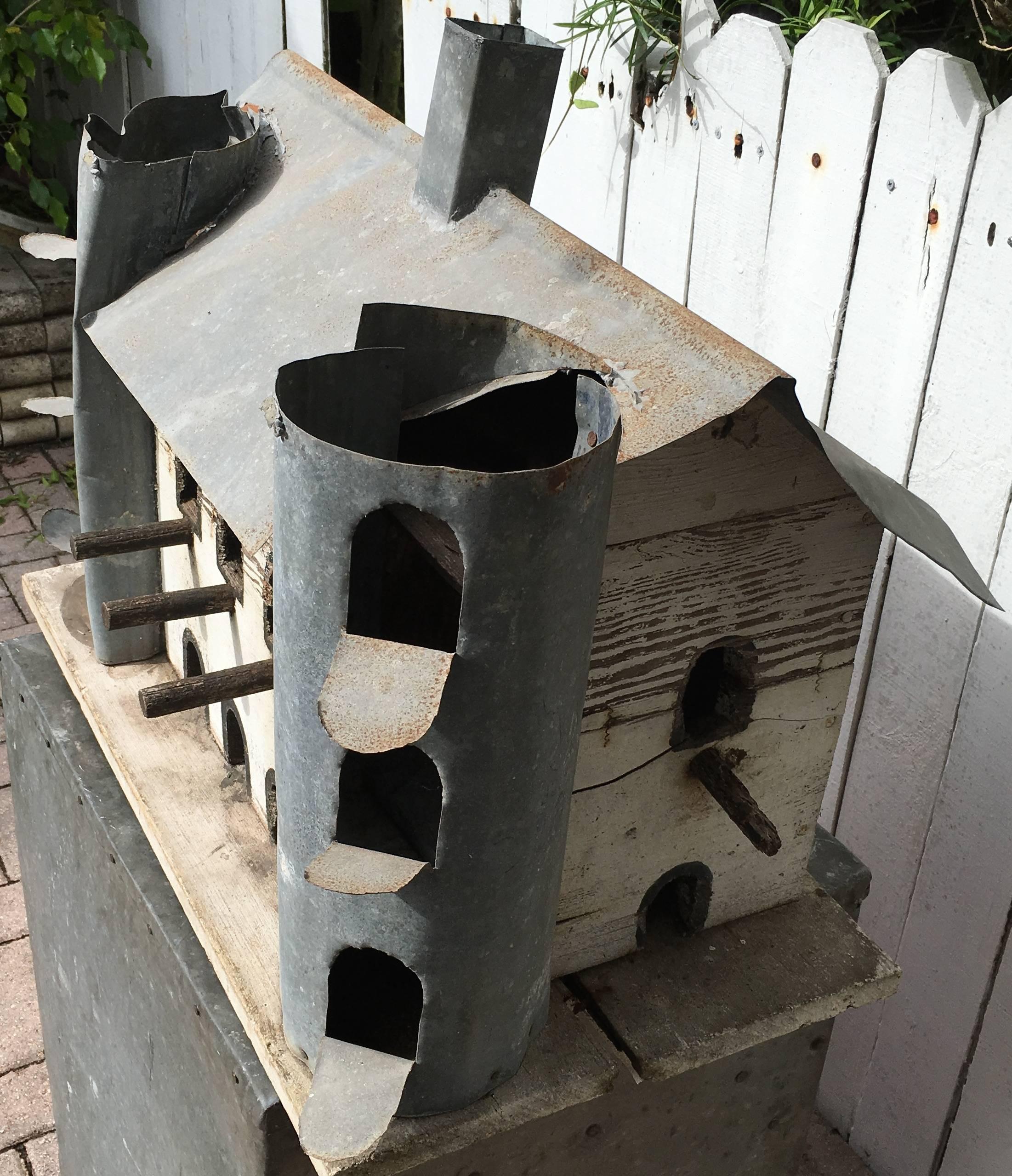Primitive Hand-Made, Barn Birdhouse for Purple Martins In Good Condition In Madison, WI