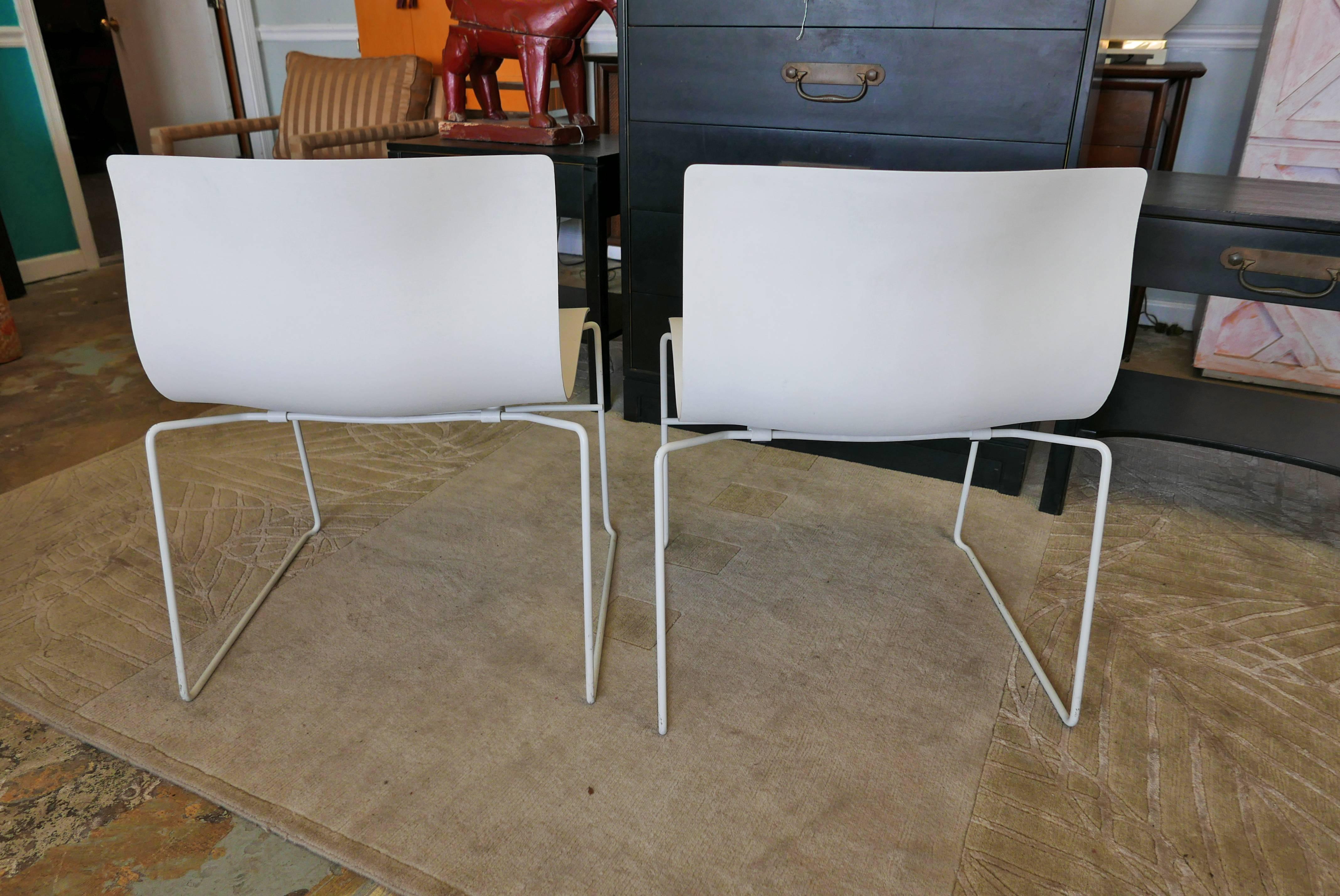 Mid-Century Modern Knoll Mid-Century Chairs in White, Pair