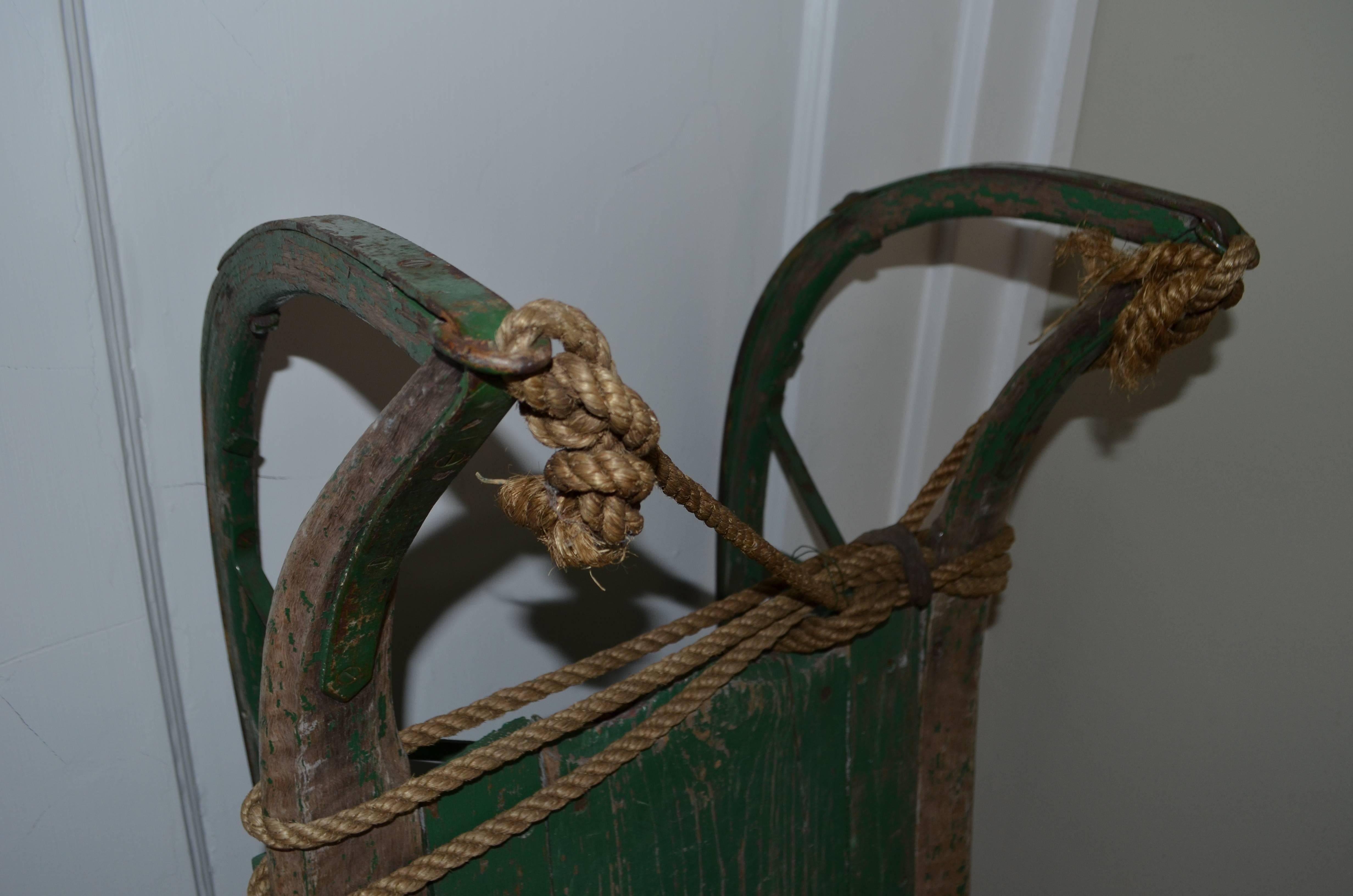 Folk Art Sled from Maine, Early 1900s In Excellent Condition In Madison, WI
