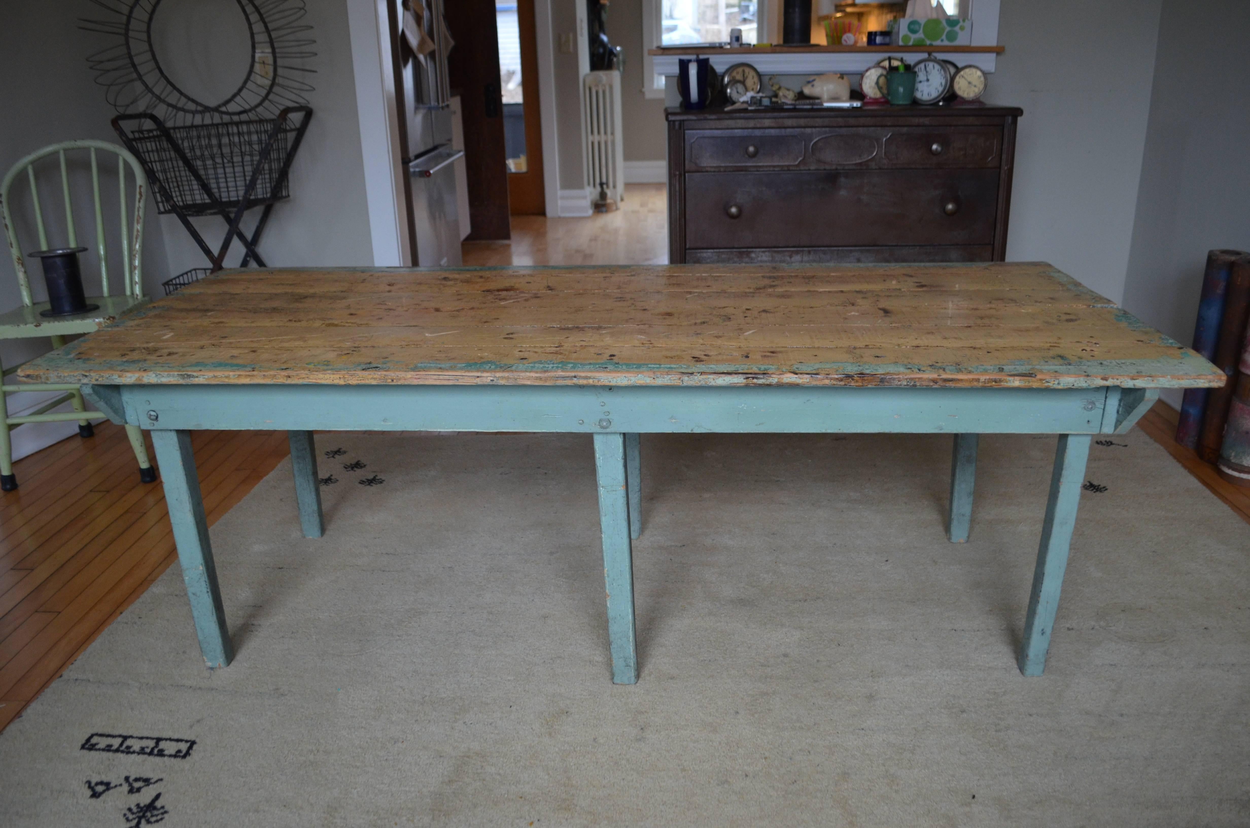 Children's Furniture: Vintage Wooden Table from Midwestern Schoolhouse In Excellent Condition In Madison, WI