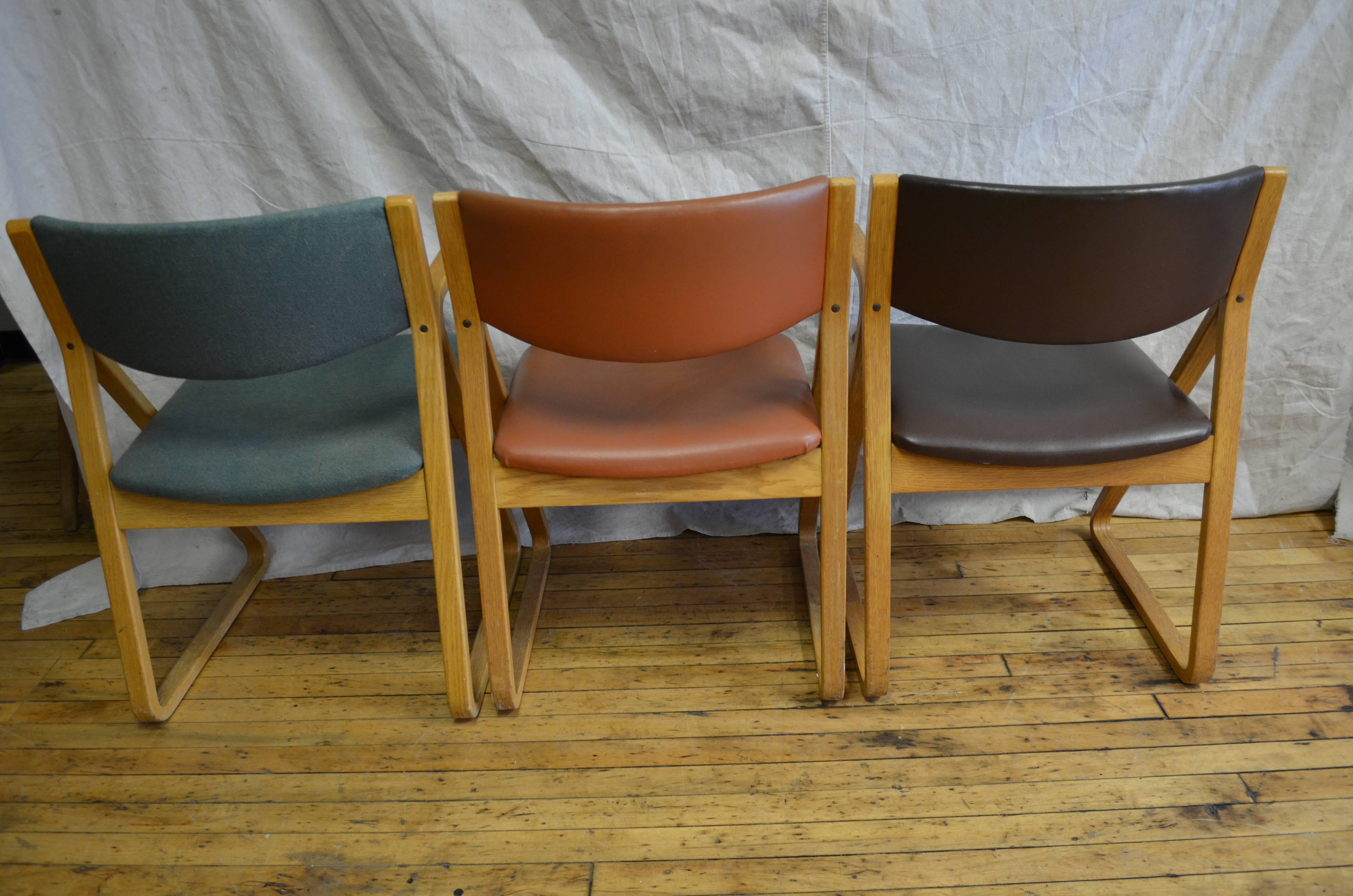 Dining Room Chairs from Stow/Davis, Set of Three, circa 1960s For Sale 1