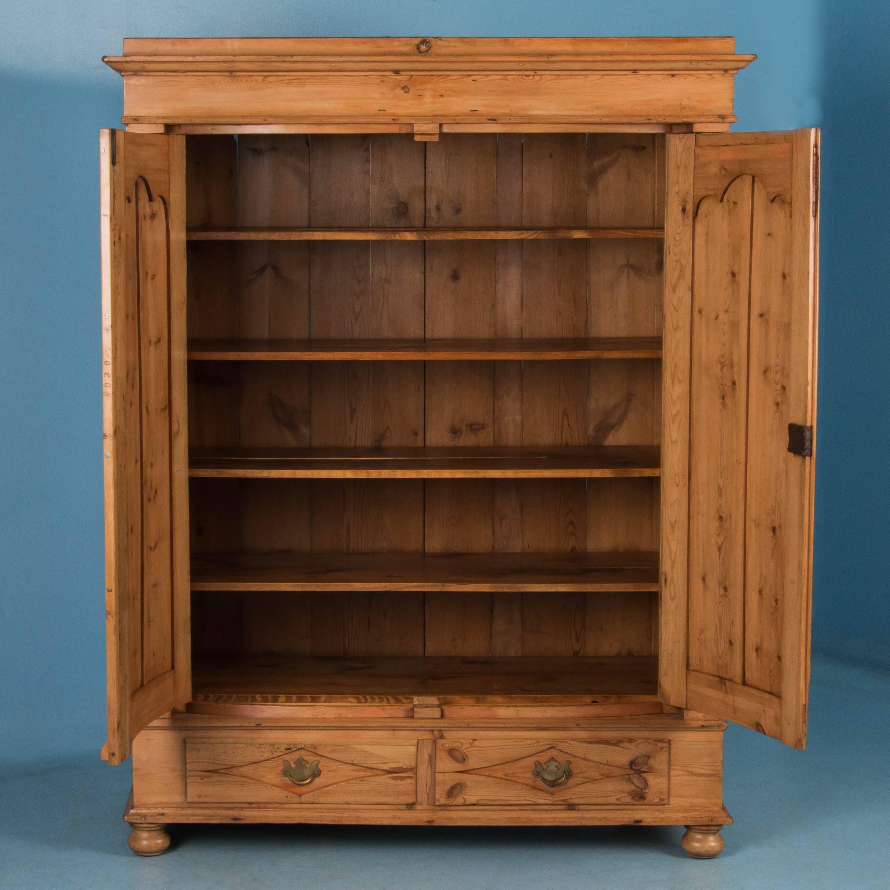 Exceptional Antique Country Pine Biedermeier Armoire In Good Condition In Round Top, TX