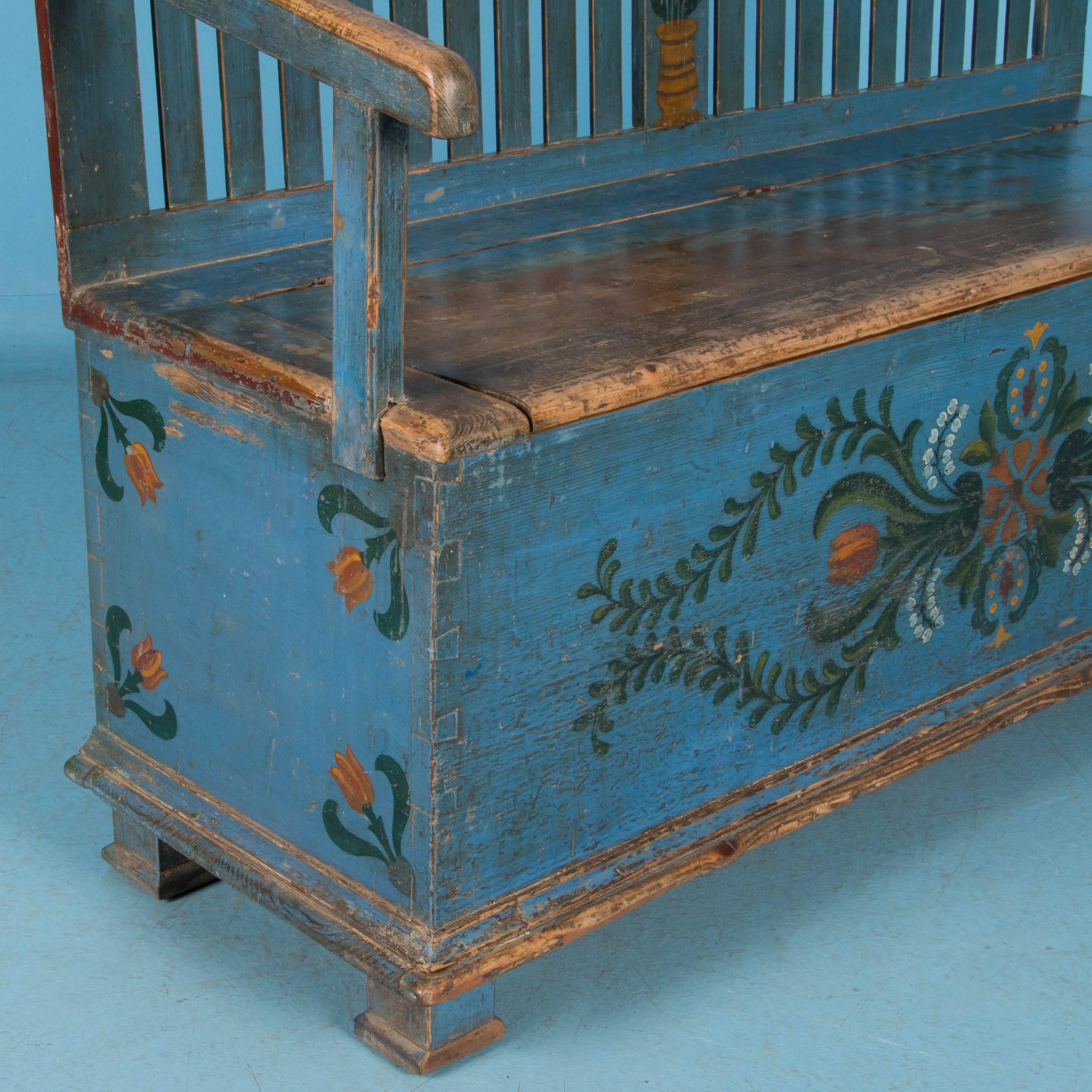 Small Country Folk Art Blue Painted Storage Bench 1