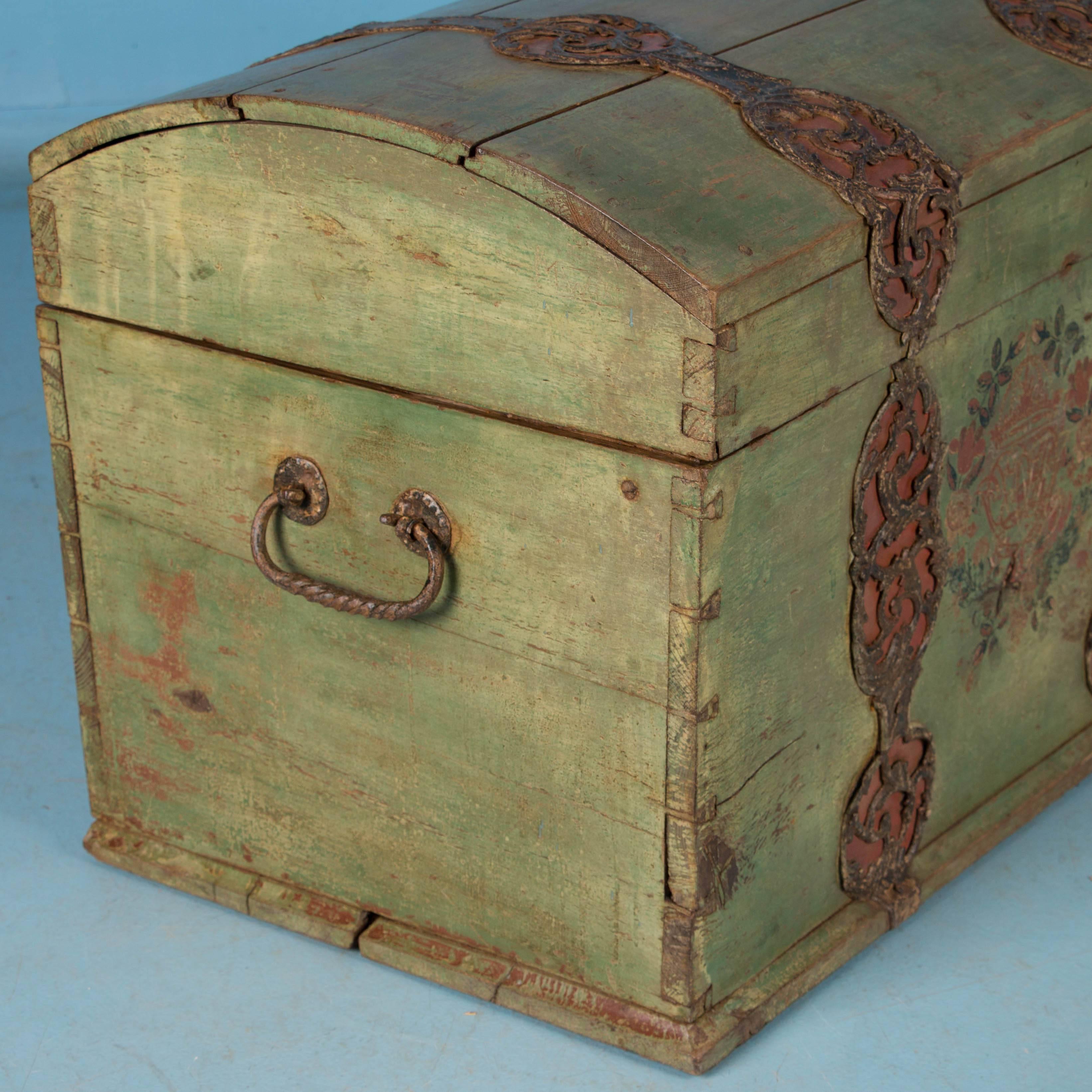 Antique Swedish Dome Top Trunk with Original Green Paint In Good Condition In Round Top, TX