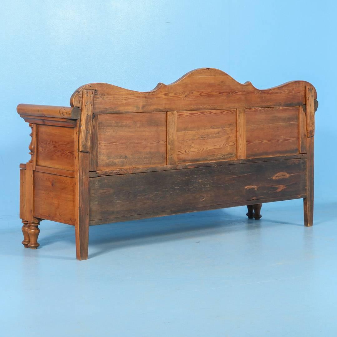 Antique Danish Pine Bench with Storage, circa 1840-1860 In Good Condition In Round Top, TX