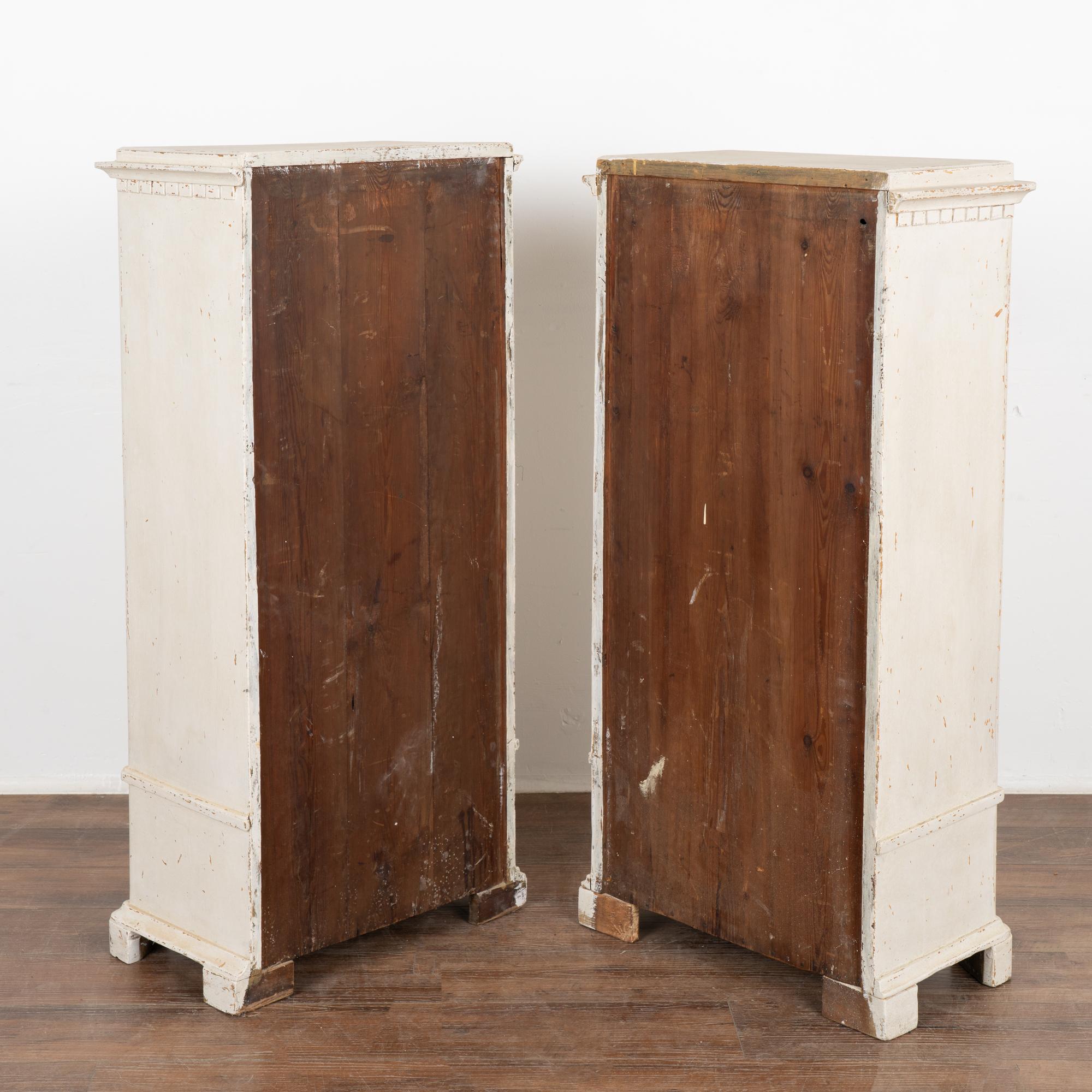 Pair of White Painted Column Cabinets, Sweden circa 1880 For Sale 3
