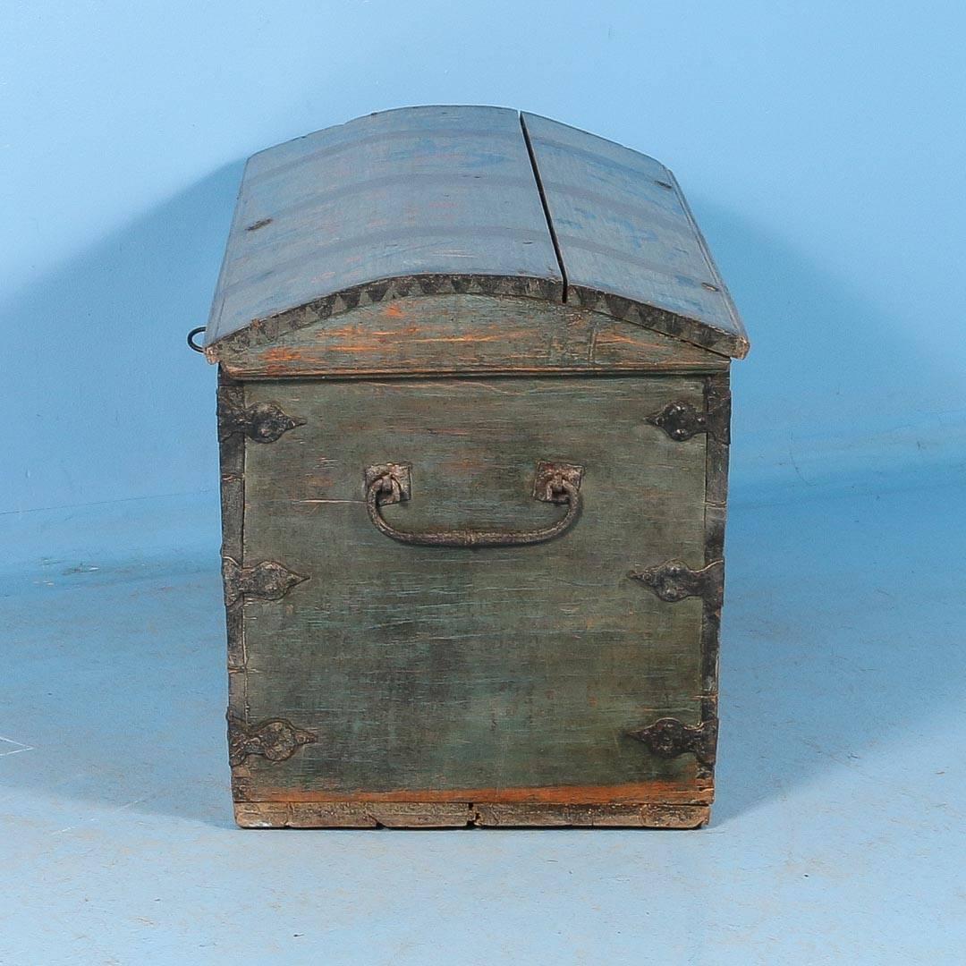 Antique Dome Top Trunk with Original Blue Paint from Sweden, Dated 1840 1