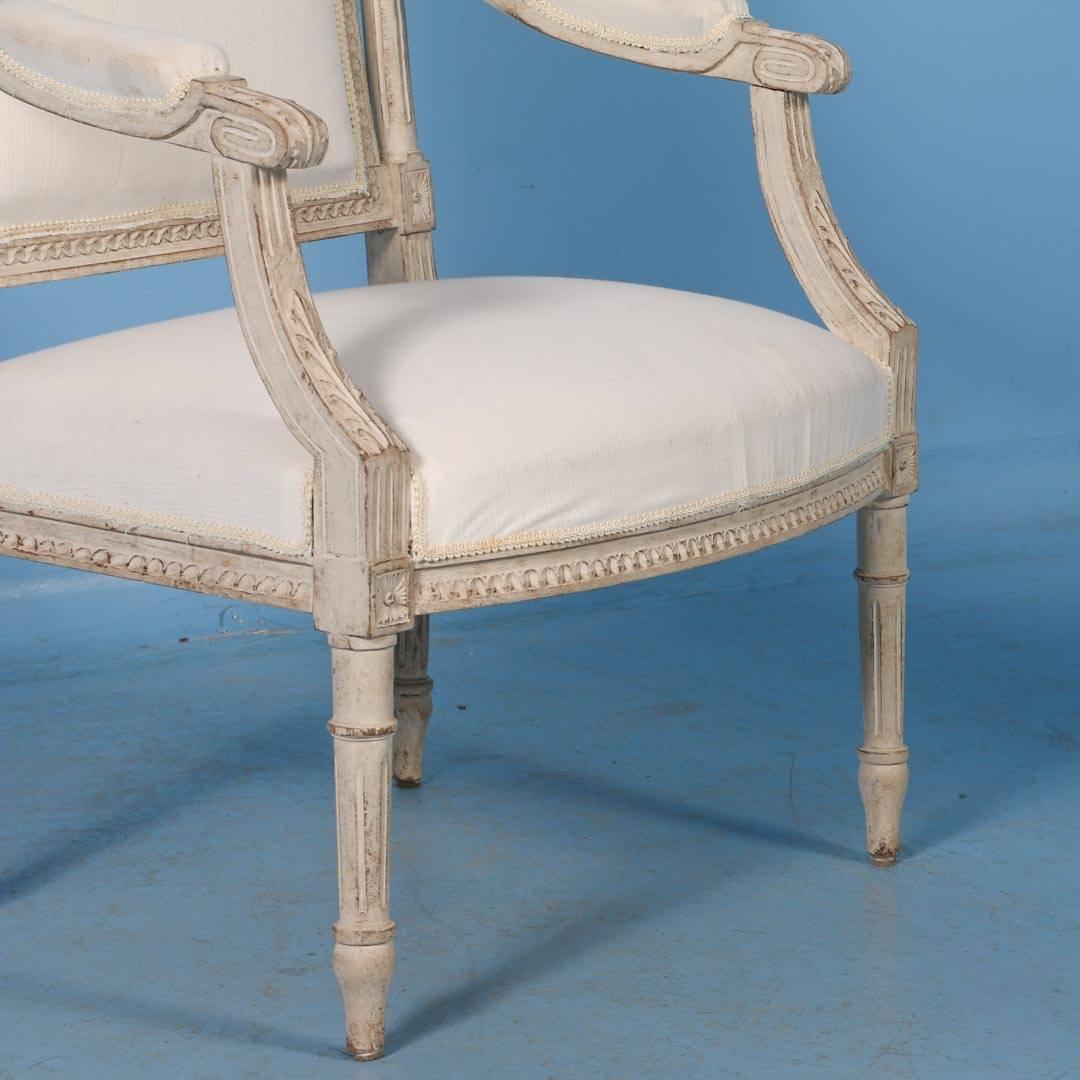 Pair of White Gustavian Armchairs from Sweden, circa 1840 1