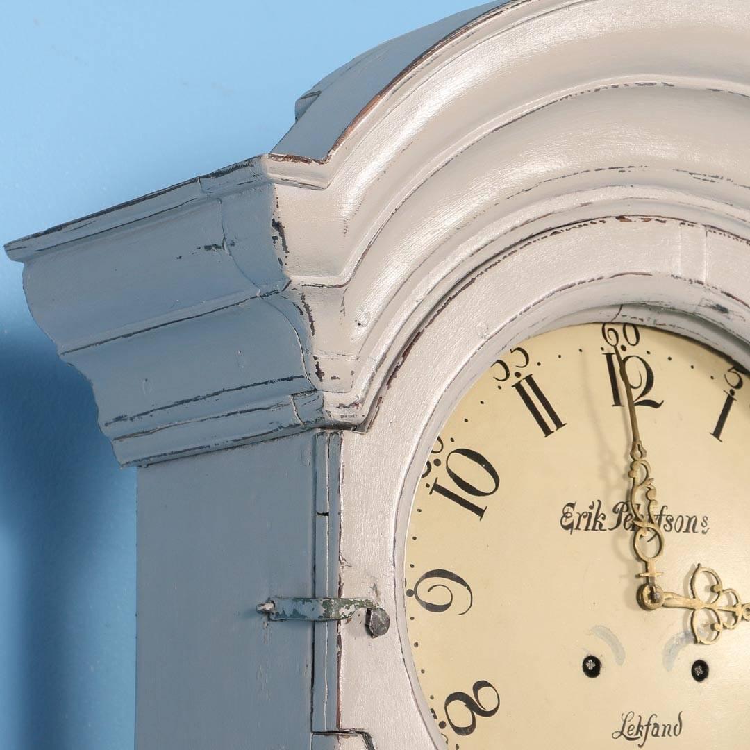 Antique Grey Swedish Mora Grandfather Clock, circa 1820 In Excellent Condition In Round Top, TX