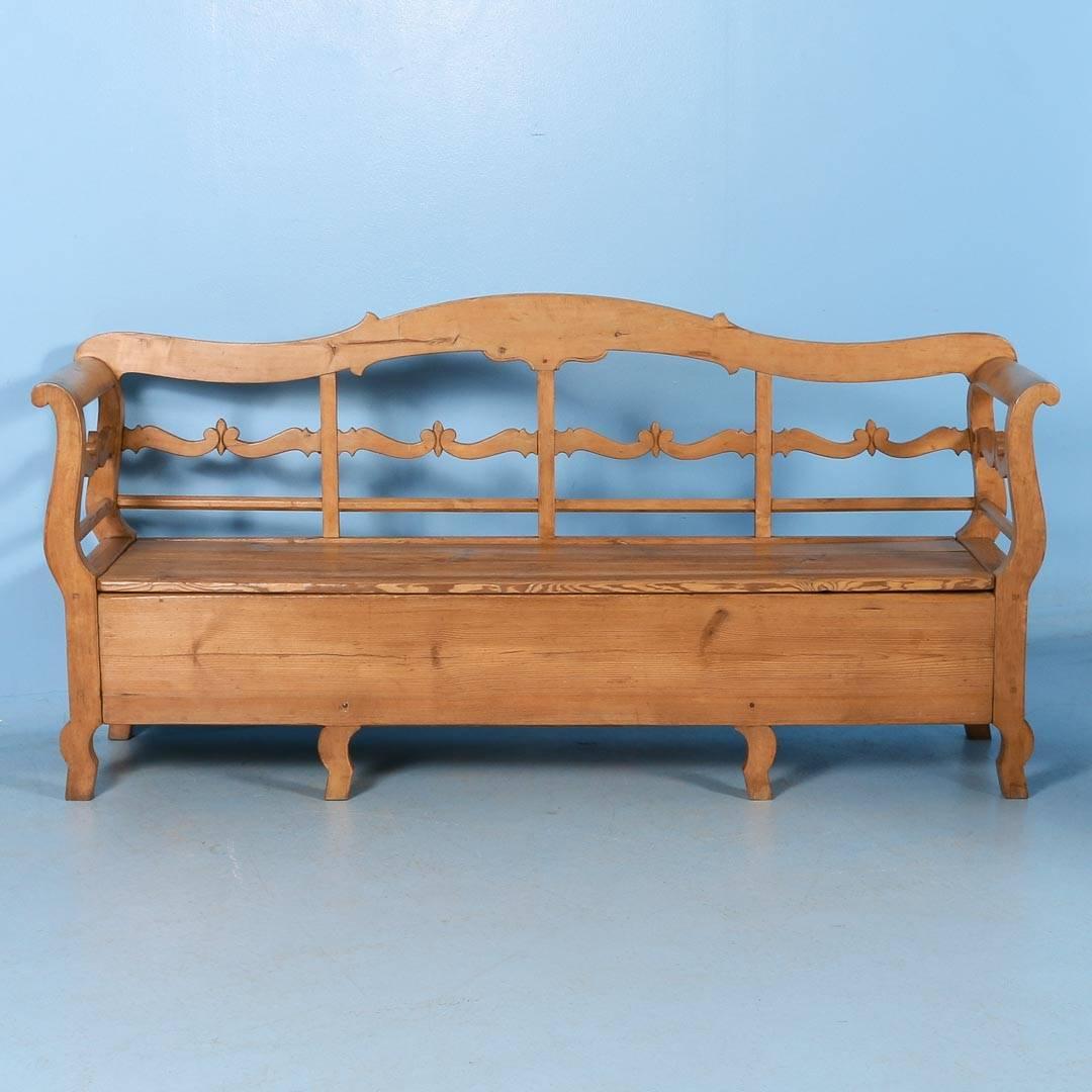 Swedish Karl Johan Pine Bench, circa 1840 In Excellent Condition In Round Top, TX