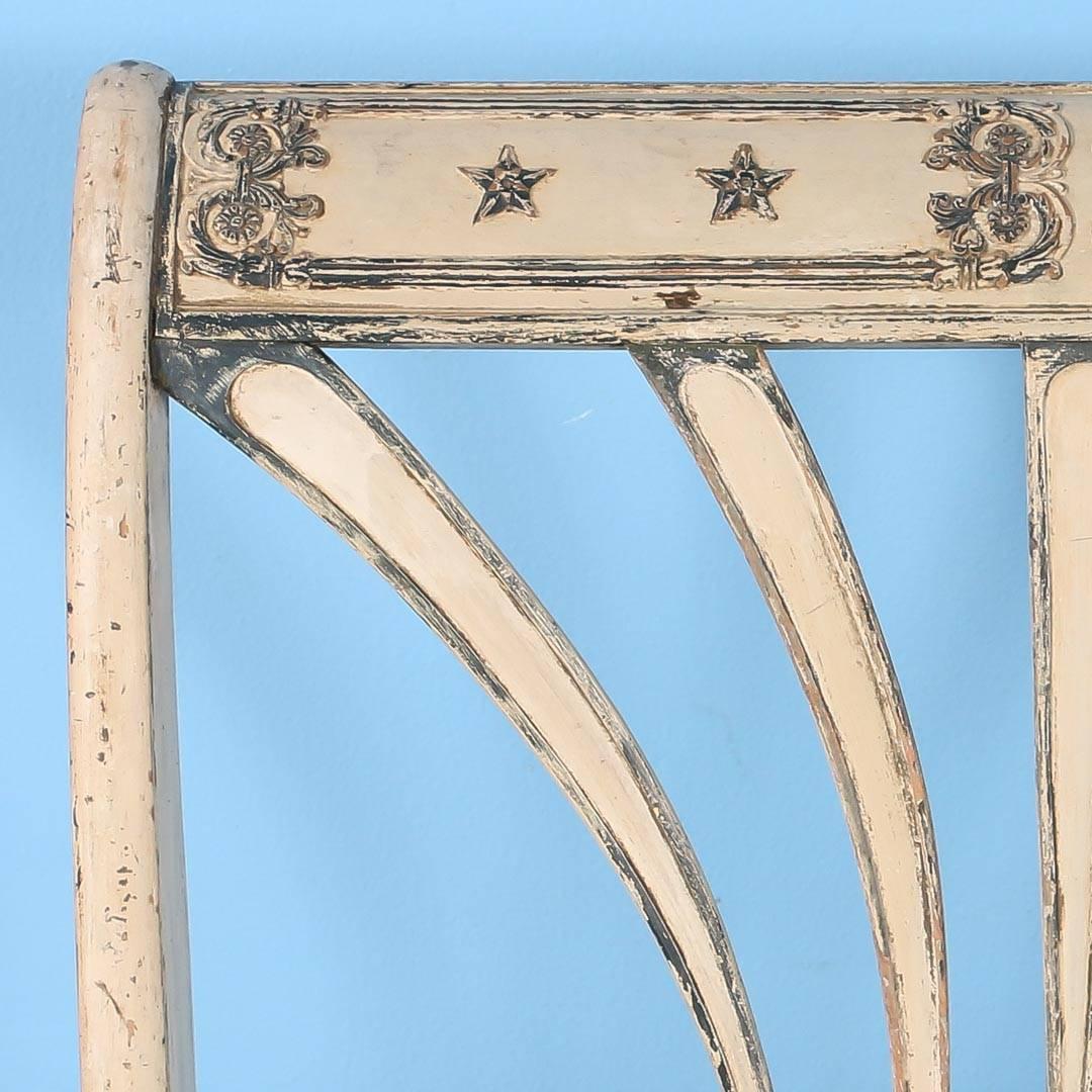 Antique Gustavian Original White Painted Settee from Sweden, circa 1840 5