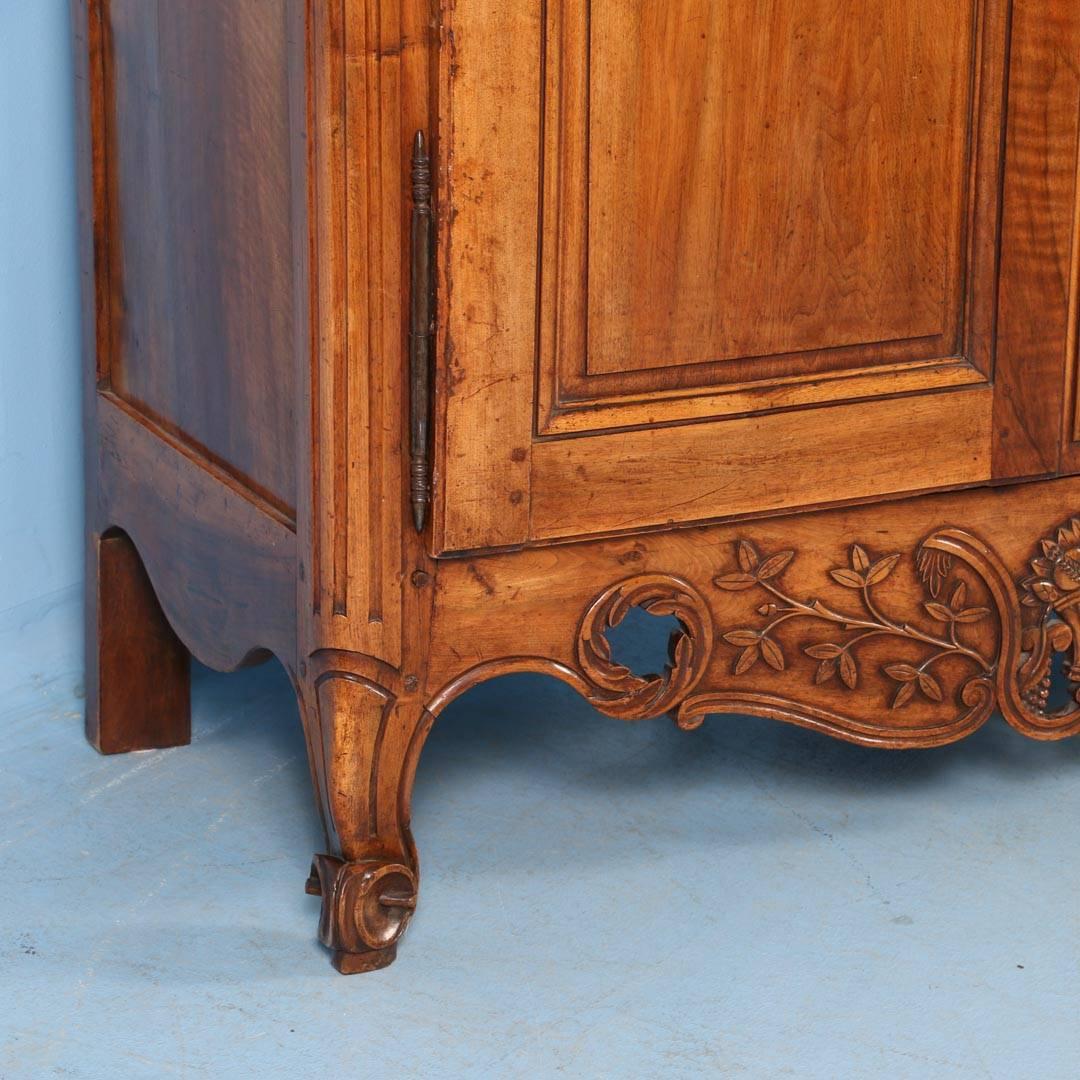 Antique French Chestnut Wedding Armoire with Love Birds, circa 1790 2