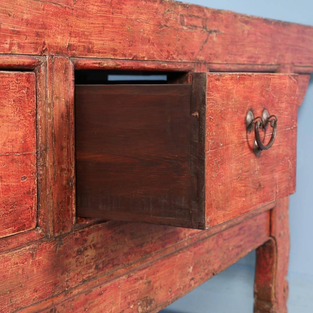  Antique Very Long Chinese Lacquered Red Sideboard or Console, circa 1770 3