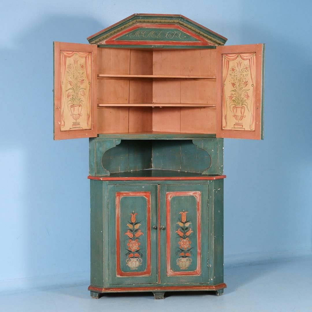 Antique Swedish Original Green Painted Corner Cabinet with Flowers, circa 1840 In Good Condition In Round Top, TX