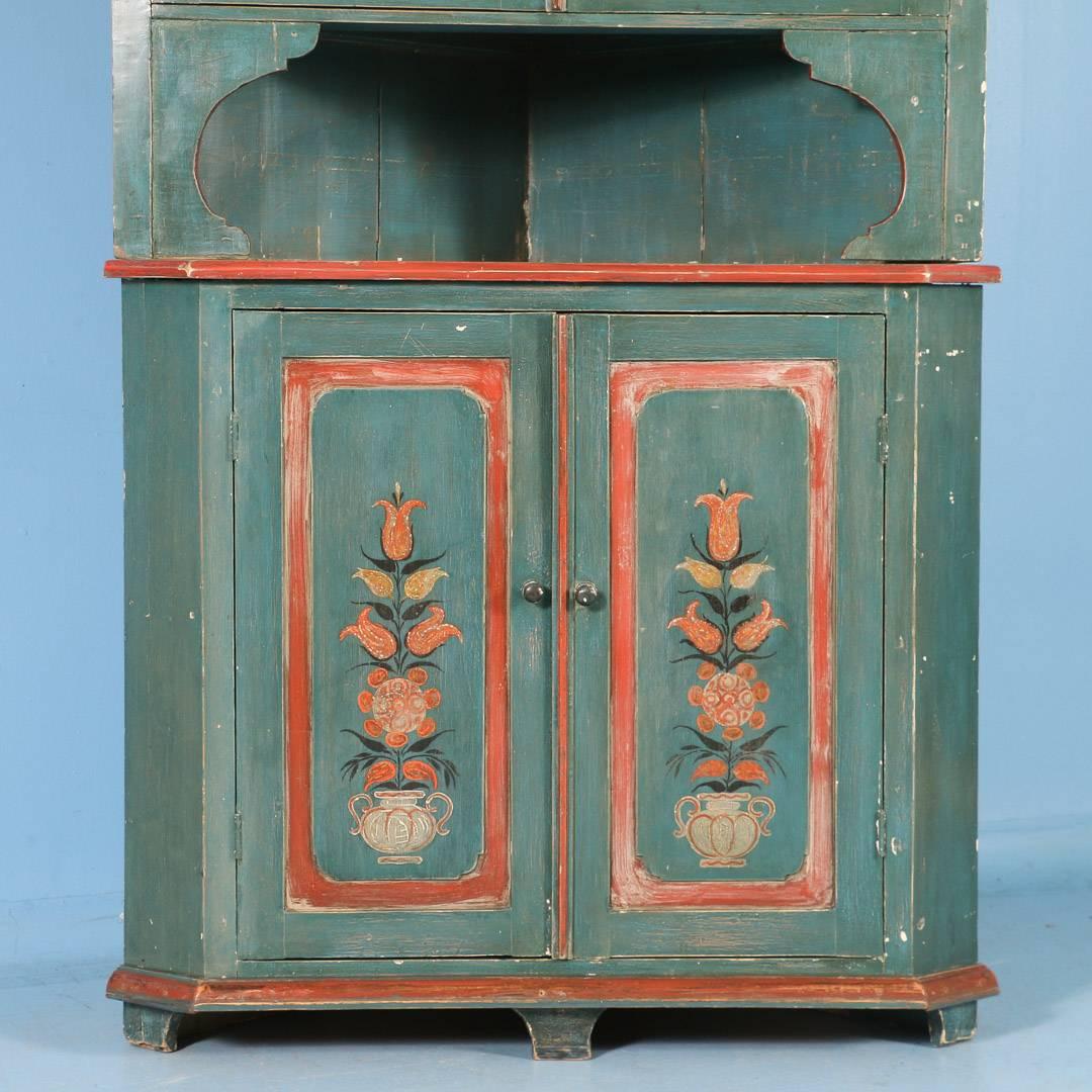 Antique Swedish Original Green Painted Corner Cabinet with Flowers, circa 1840 2