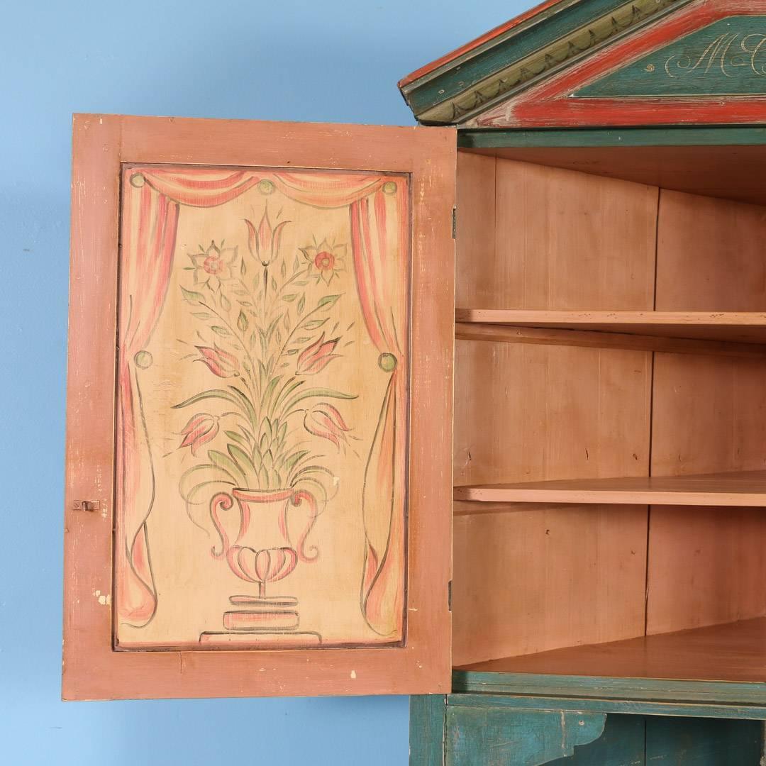 Antique Swedish Original Green Painted Corner Cabinet with Flowers, circa 1840 3