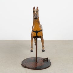 Kleines Karussellpferd aus bemaltem Kiefernholz, schwedisches Original aus der Mitte des 19. Jahrhunderts