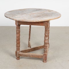 Early 19th Century Swedish Painted Pine Drop Leaf Small Round Table