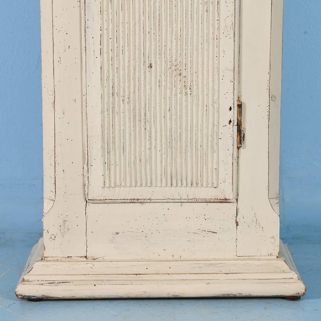 Small Swedish Pine Original White Painted Cabinet, circa 1890 5