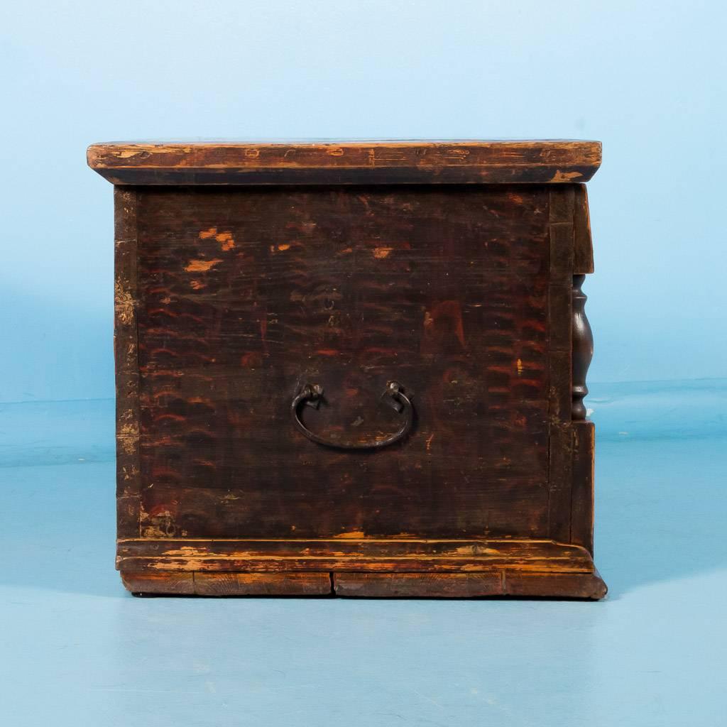 Antique Hungarian Trunk with Original Brown, Red and Yellow Paint, circa 1840 6